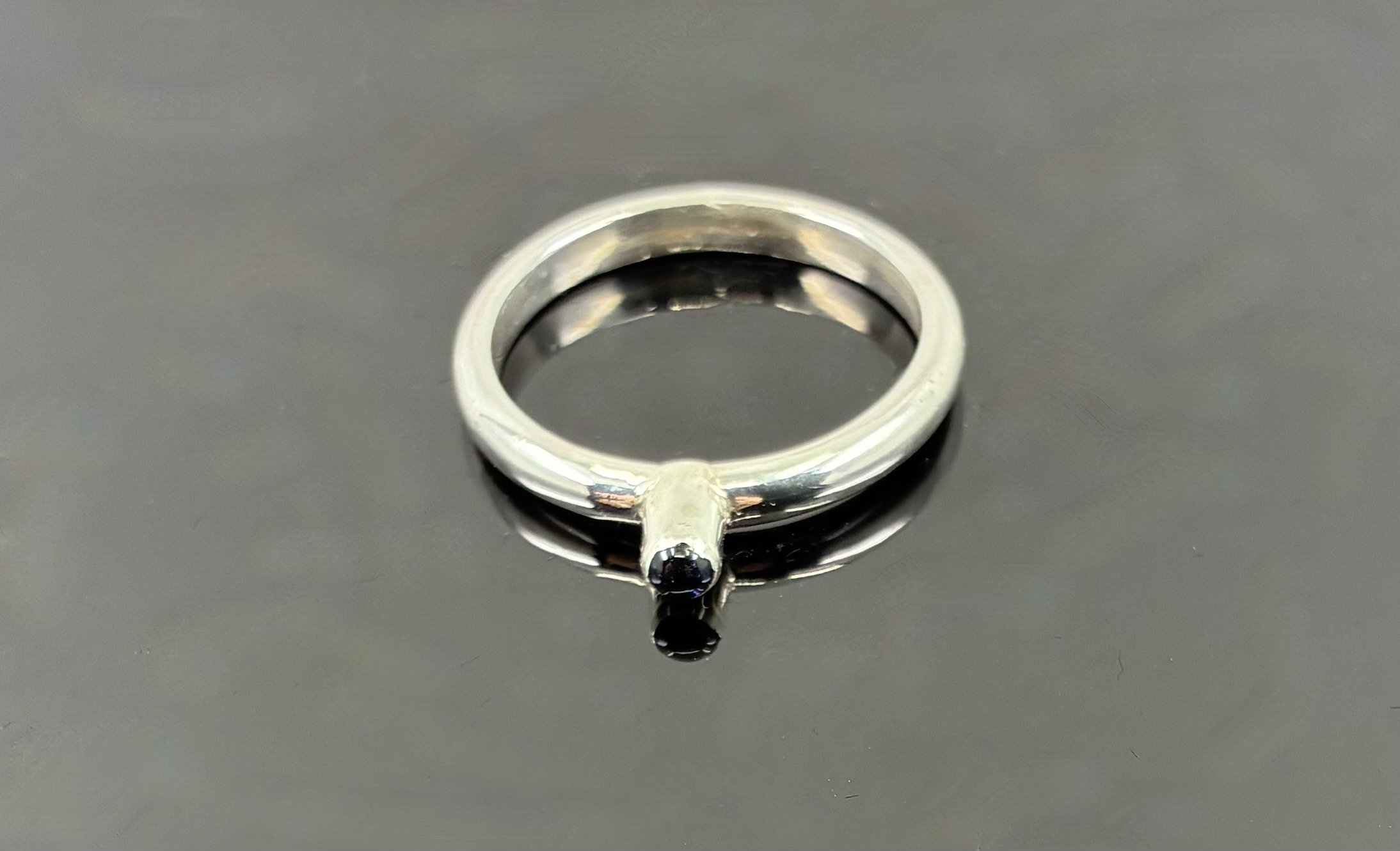 (29) Silver Sterling and Tanzanite Ring