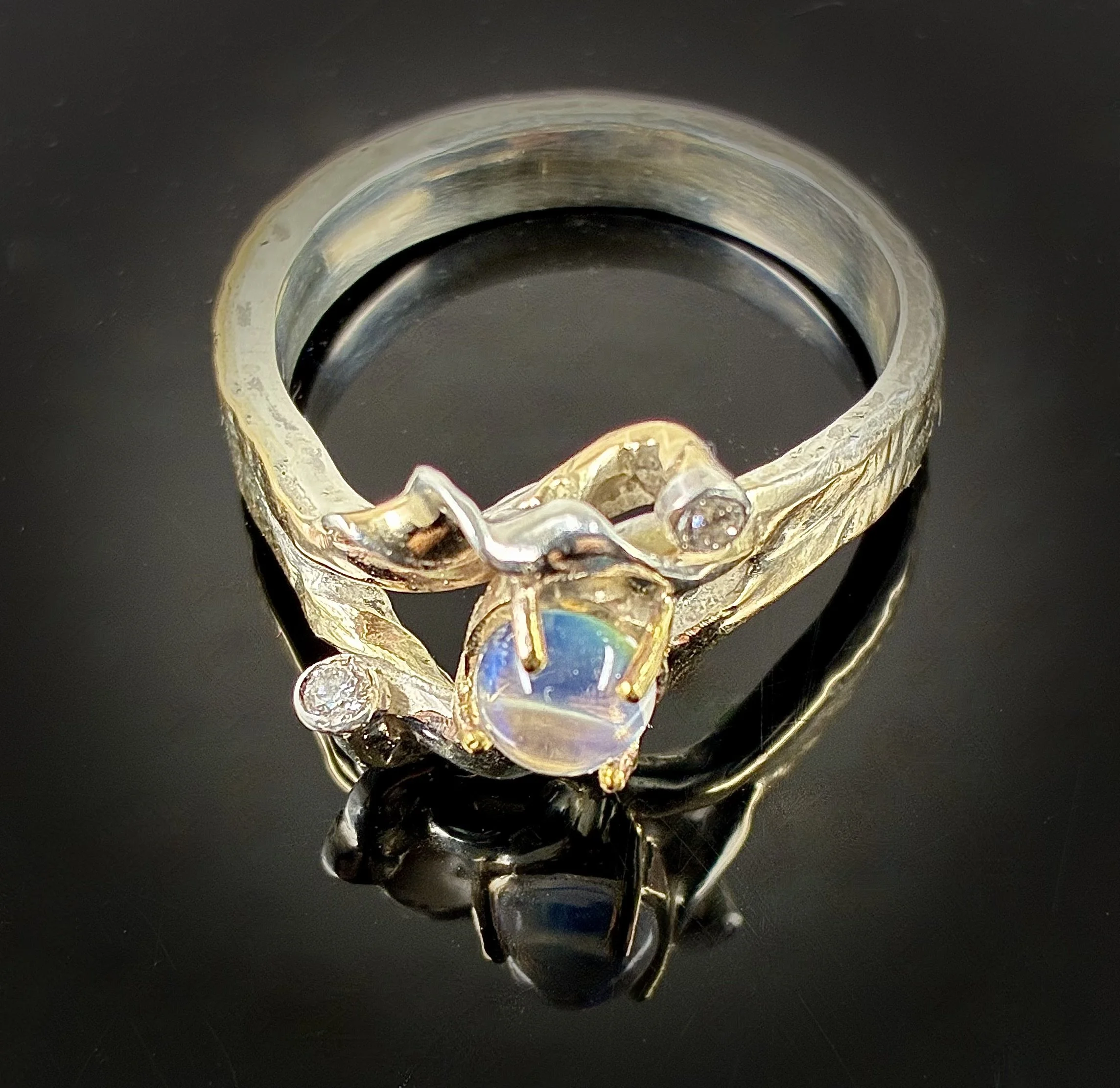 (96) 9ct gold and Sterling Silver with Moonstone and Diamonds Rings