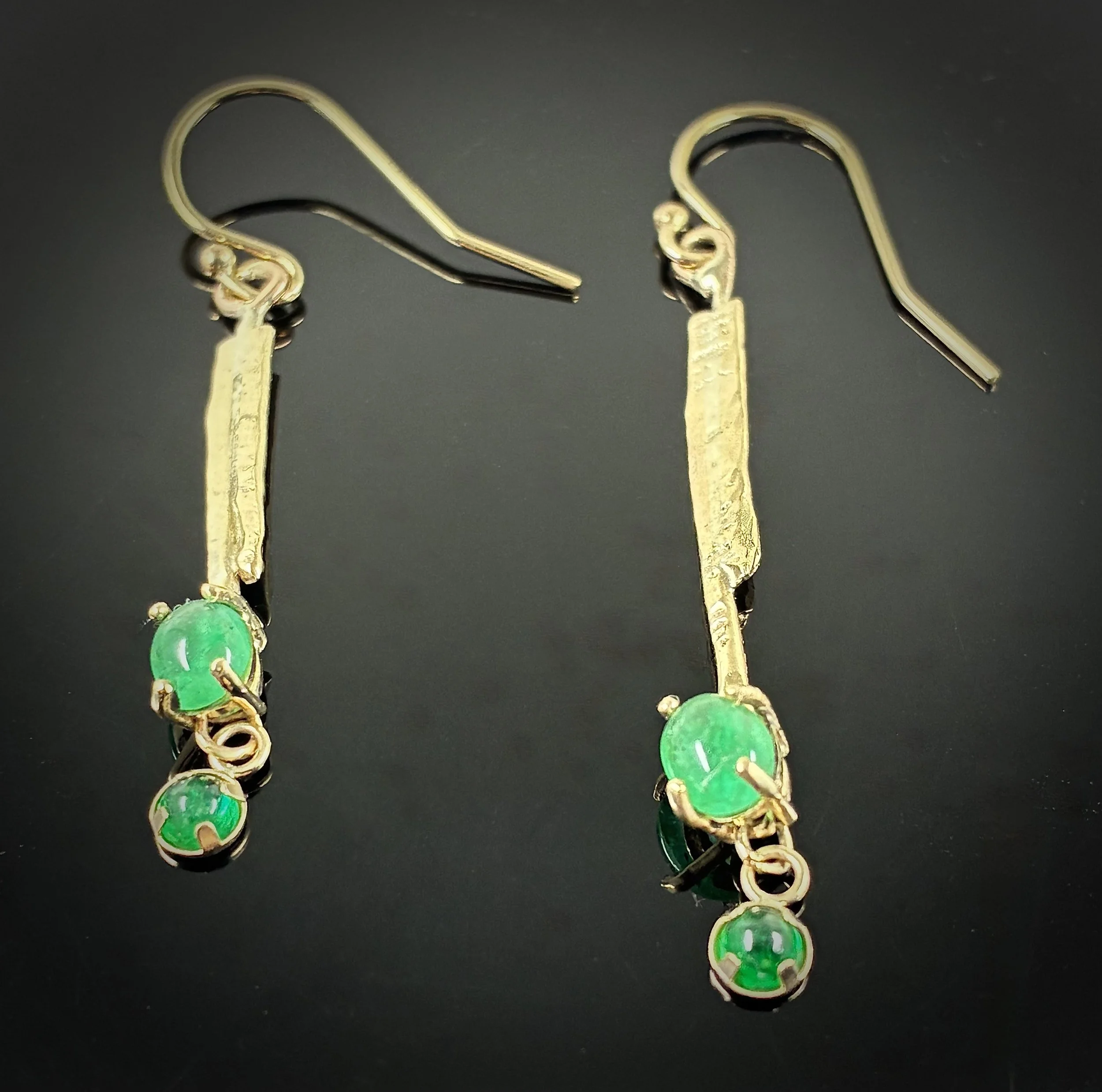 (34) 9ct gold with emeralds