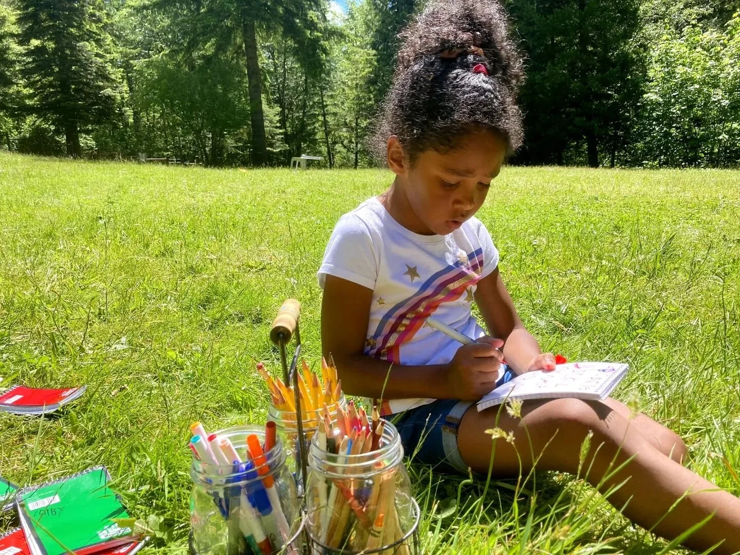 Documenting life's little moments in the midst of nature 🌳🎨

Journal time after lunch is the perfect opportunity for campers to sit, reflect, and digest while absorbing the beauty around them 🌻

#summercamp2023 #summer #corbett #nature #journal #a