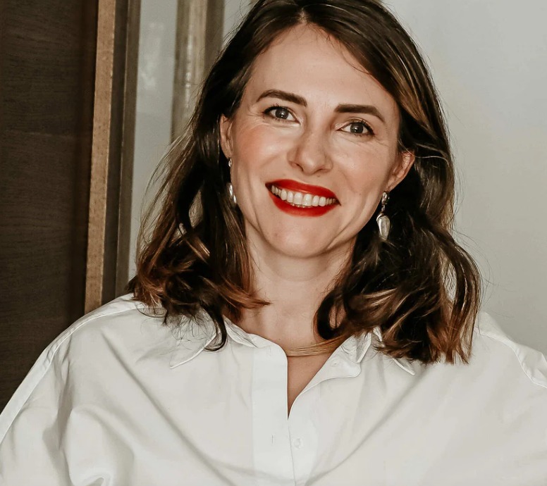 [ROMANIAN] ROMÂNCE DE SUCCES: GEORGIANA GHICIUC, ANTREPRENOARE ȘI DESIGNER MAD SHOES