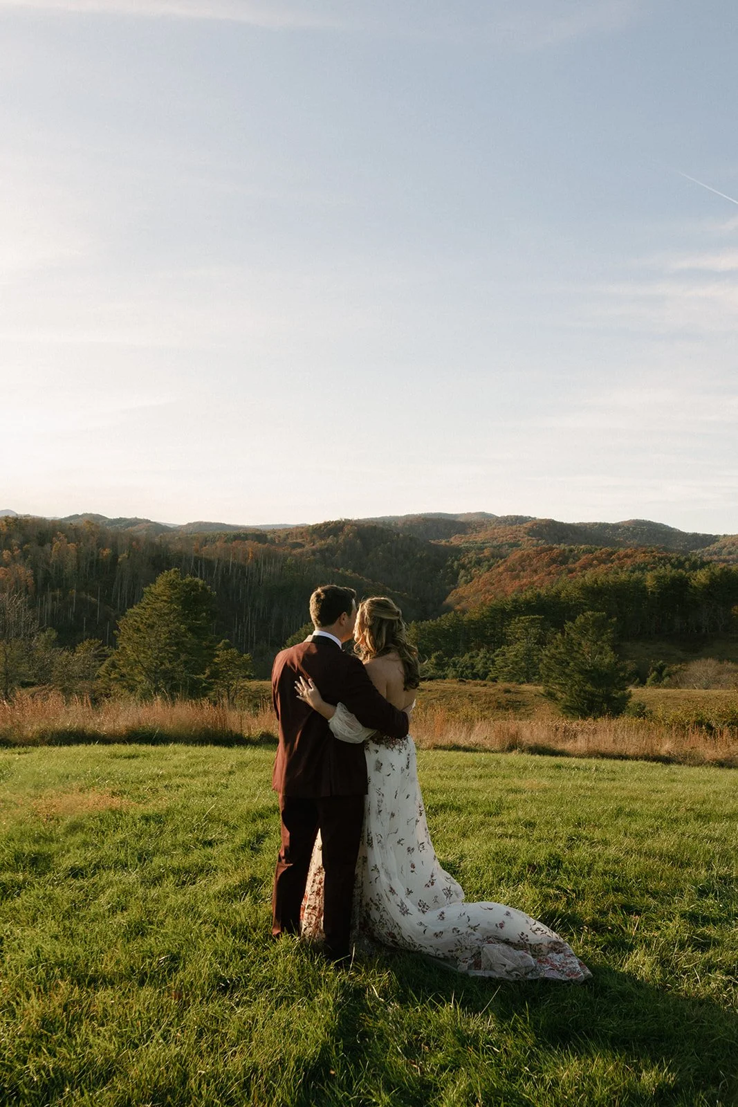 West-Jefferson-NC-Mountain-Wedding-Photographer-327.jpg