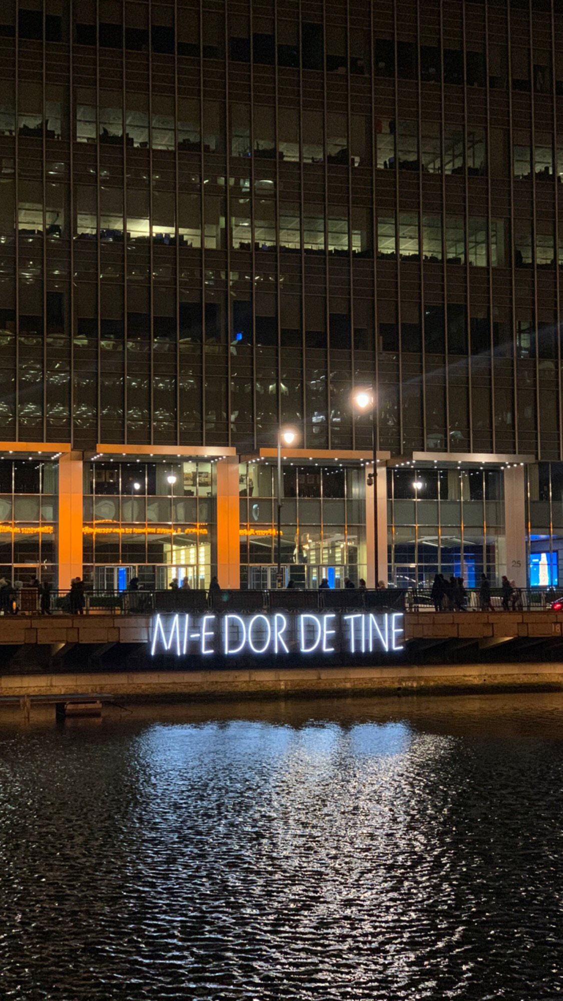 canarywharfart.jpg