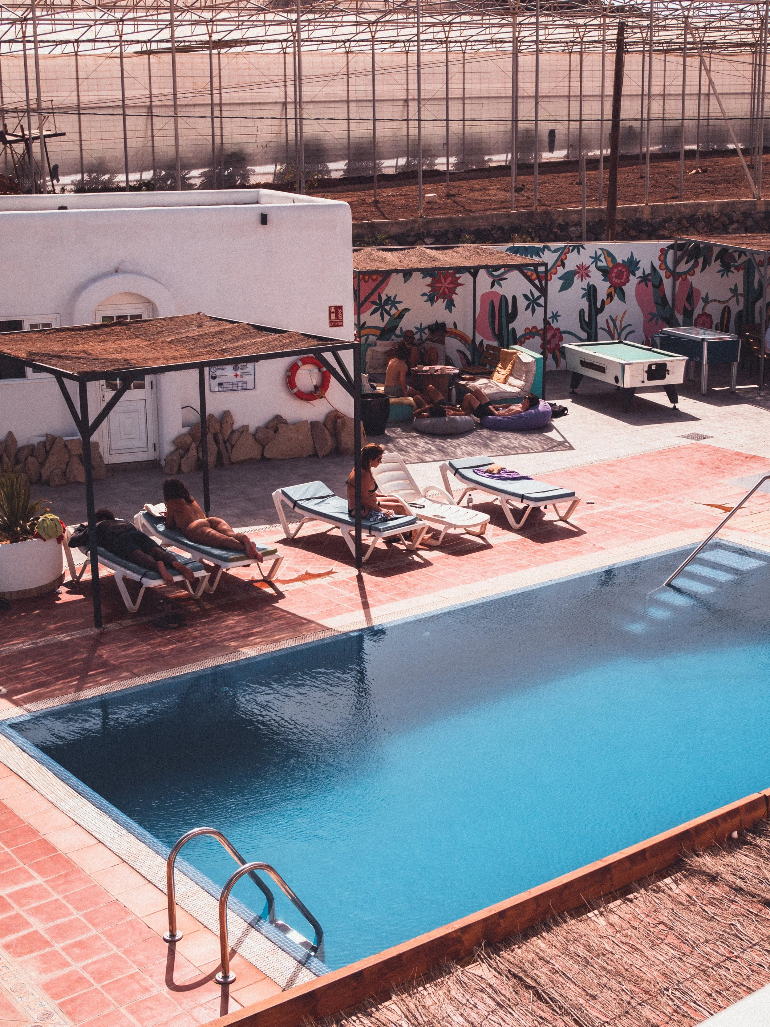 COLIVING & COWORKING SPACES