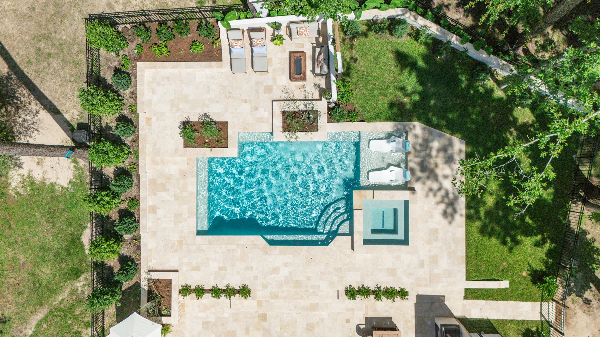 Overhead plan view of a 32 by 17 foot geometric pool with tanning ledge and square spa