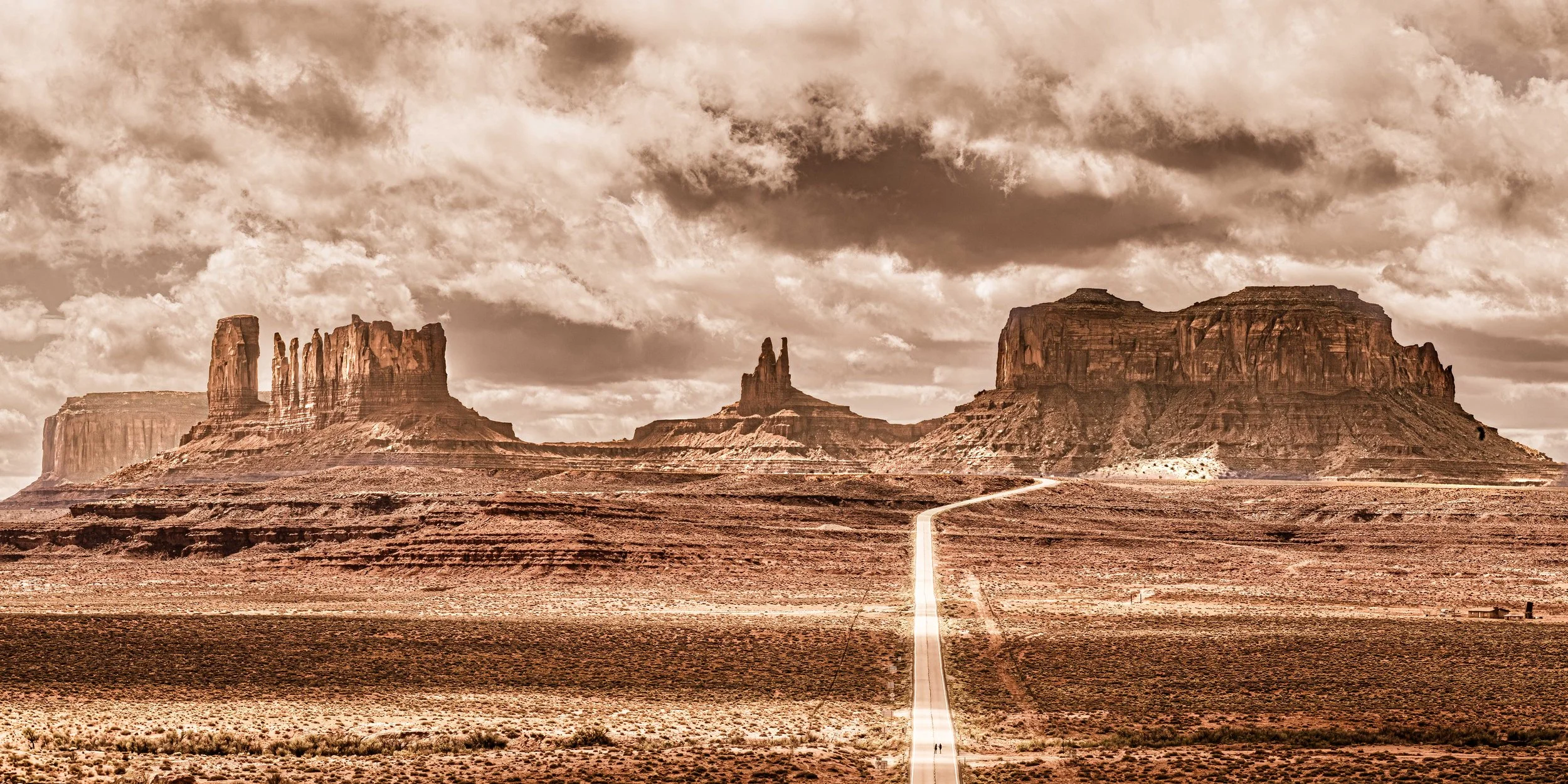 Forrest Gump Point iconic view of Monument Valley along US Rte. 163