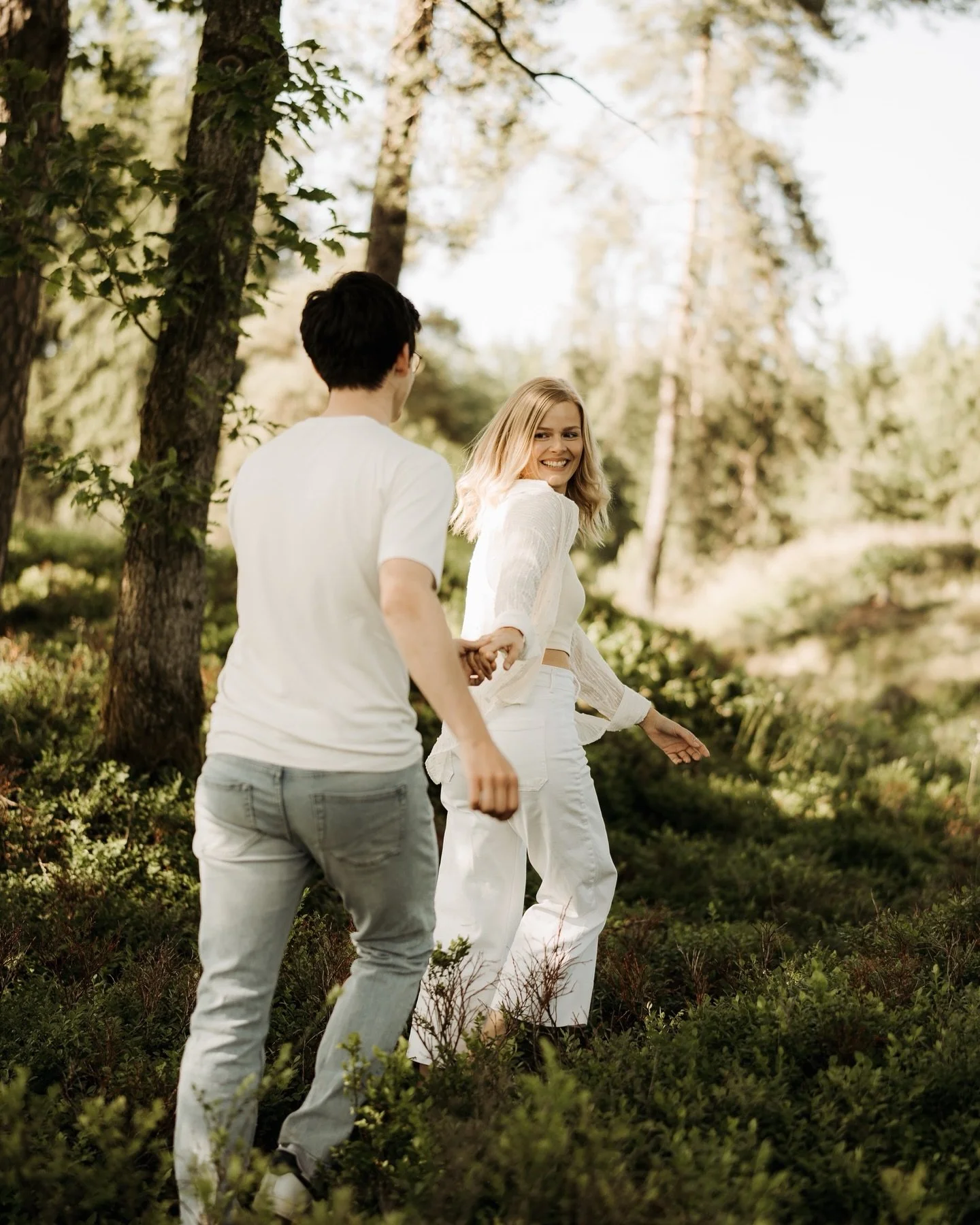 Lisa &amp; Felix - Das Kennenlernshooting ❤️

Bin total verliebt in den Vibe von diesem Shooting, da er so gut zu diesen beiden passt. Einfach richtig sommerlich und verspielt, irgendwie passend zur Hochzeit.
Vorletztes Wochenende haben die beiden n&