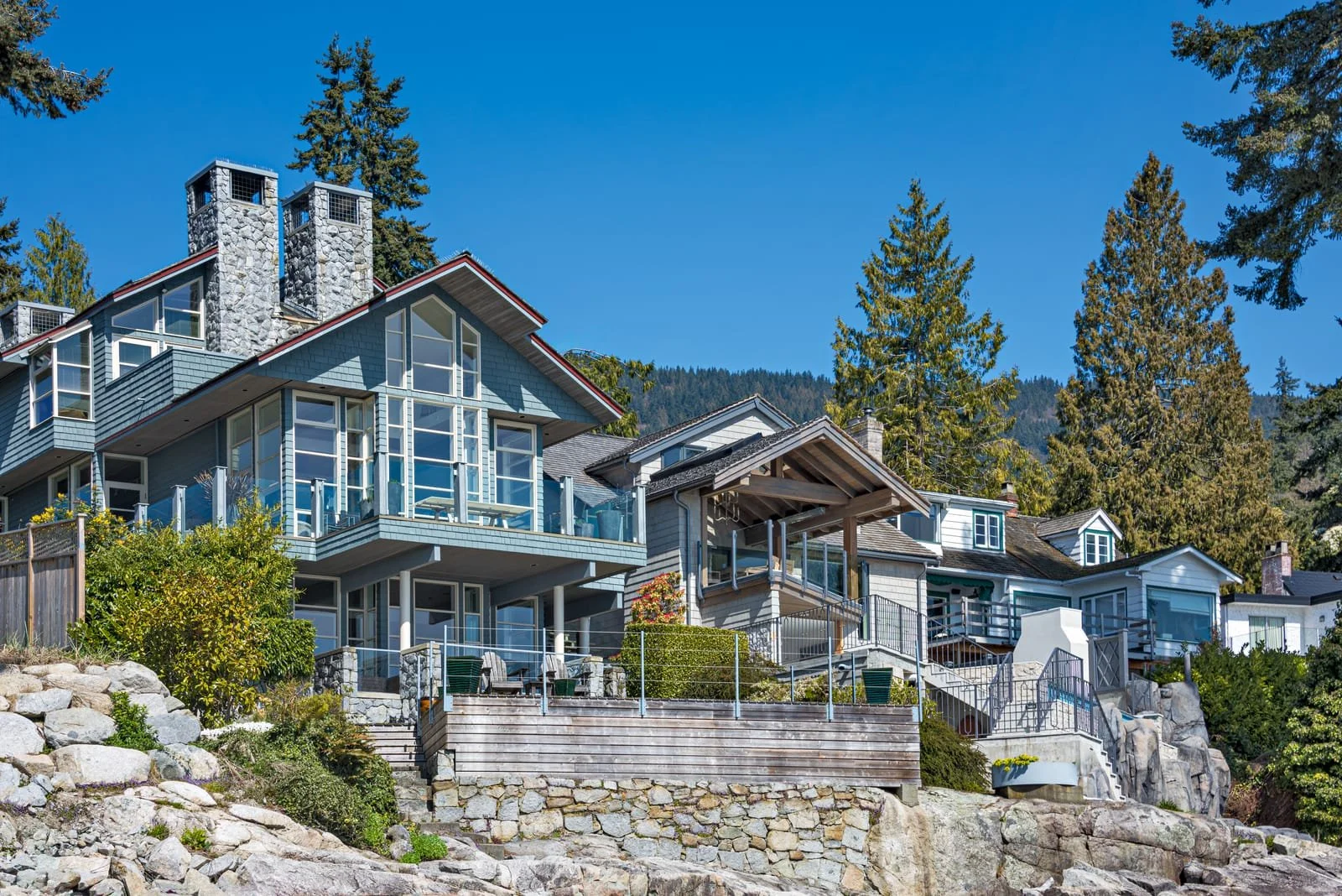 5 Modern Architectural Styles Defining Luxury Custom Homes in BC
