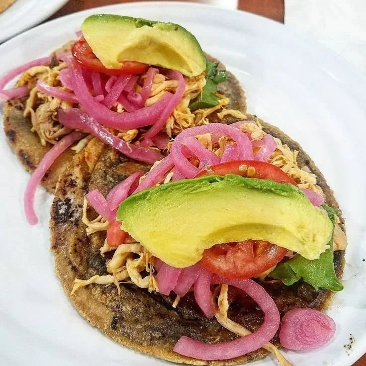La Comida Típica de Tulum: Sabores Auténticos del Caribe Mexicano