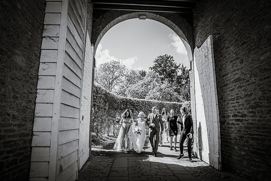 kingston bagpuize house Wedding - Penny & Graham - Lee Dann Photography-0187.jpg