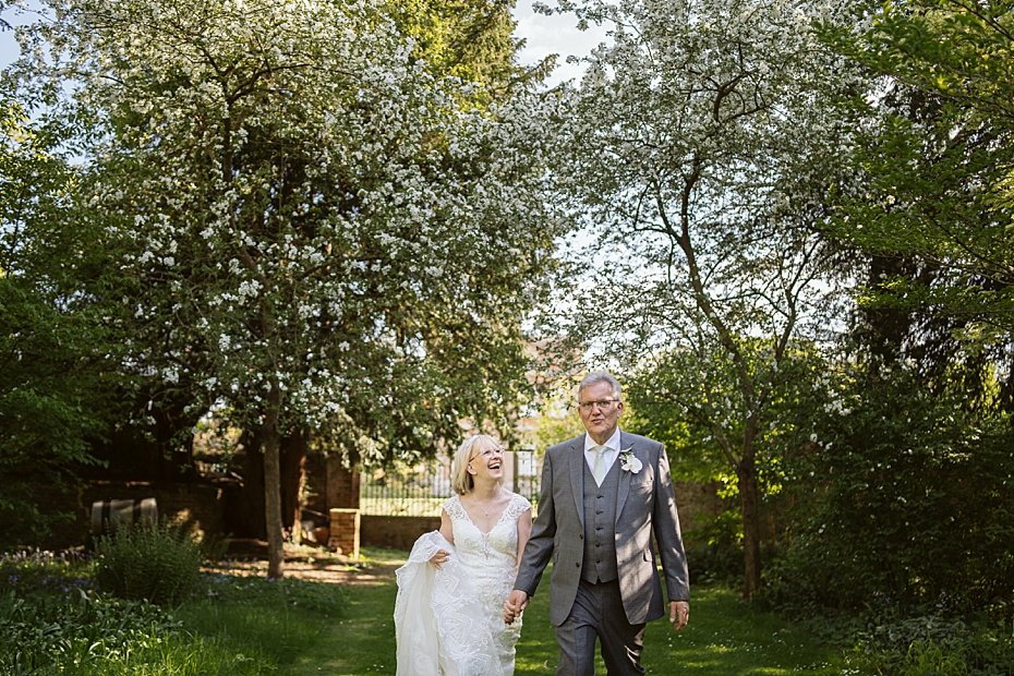 kingston bagpuize house Wedding - Penny & Graham - Lee Dann Photography-0416.jpg