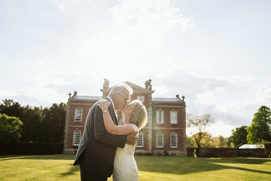 kingston bagpuize house Wedding - Penny & Graham - Lee Dann Photography-0448.jpg