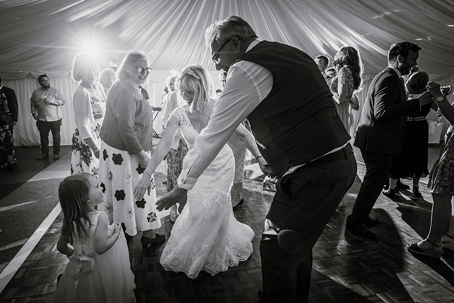kingston bagpuize house Wedding - Penny & Graham - Lee Dann Photography-0651.jpg