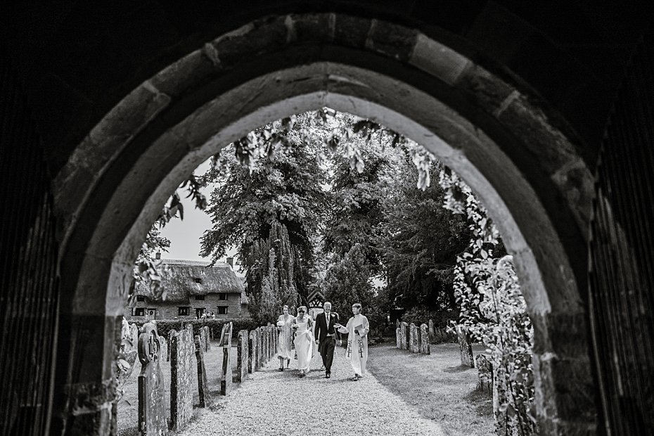 Duns Tew Wedding - Elli & Michael - Lee Dann Photography-320.jpg