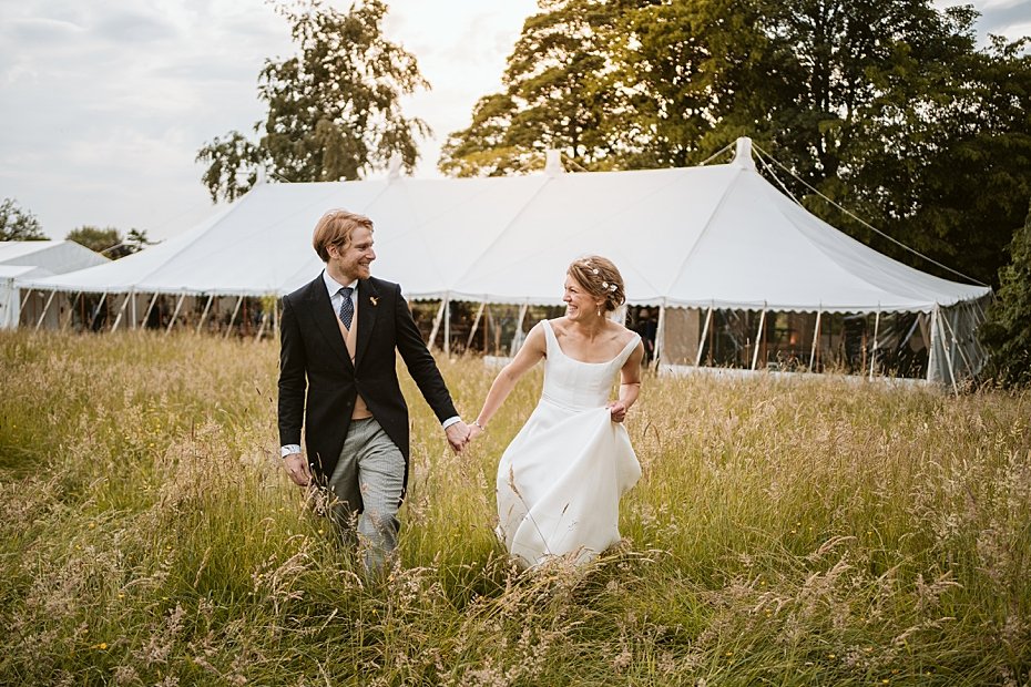 Duns Tew Wedding - Elli & Michael - Lee Dann Photography-696.jpg
