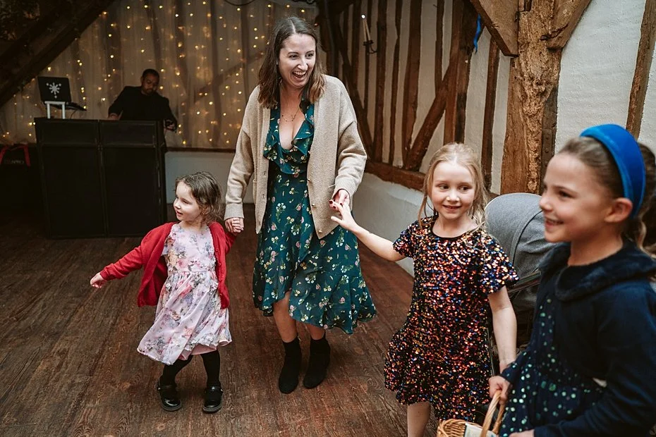 Old Luxtors Barn - Ulrike & Andy - Lee Dann Photography-562.jpg