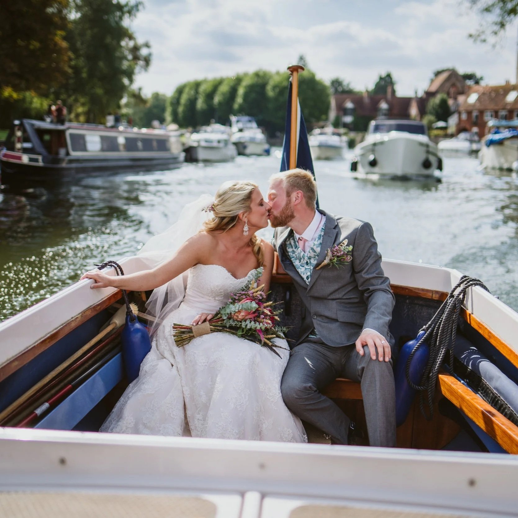 Abingdon Tipi Wedding, Lizzie & Rich