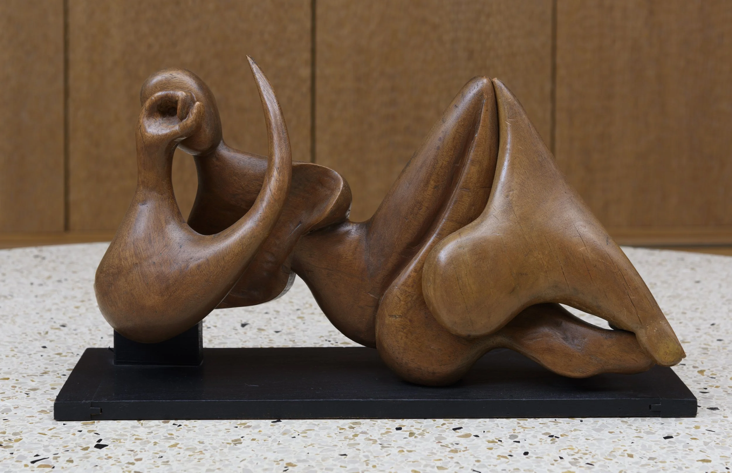  Femme couchée , 1942
Mahogany wood
19 5/8 x 9 7/8 inches
50 x 25 cm