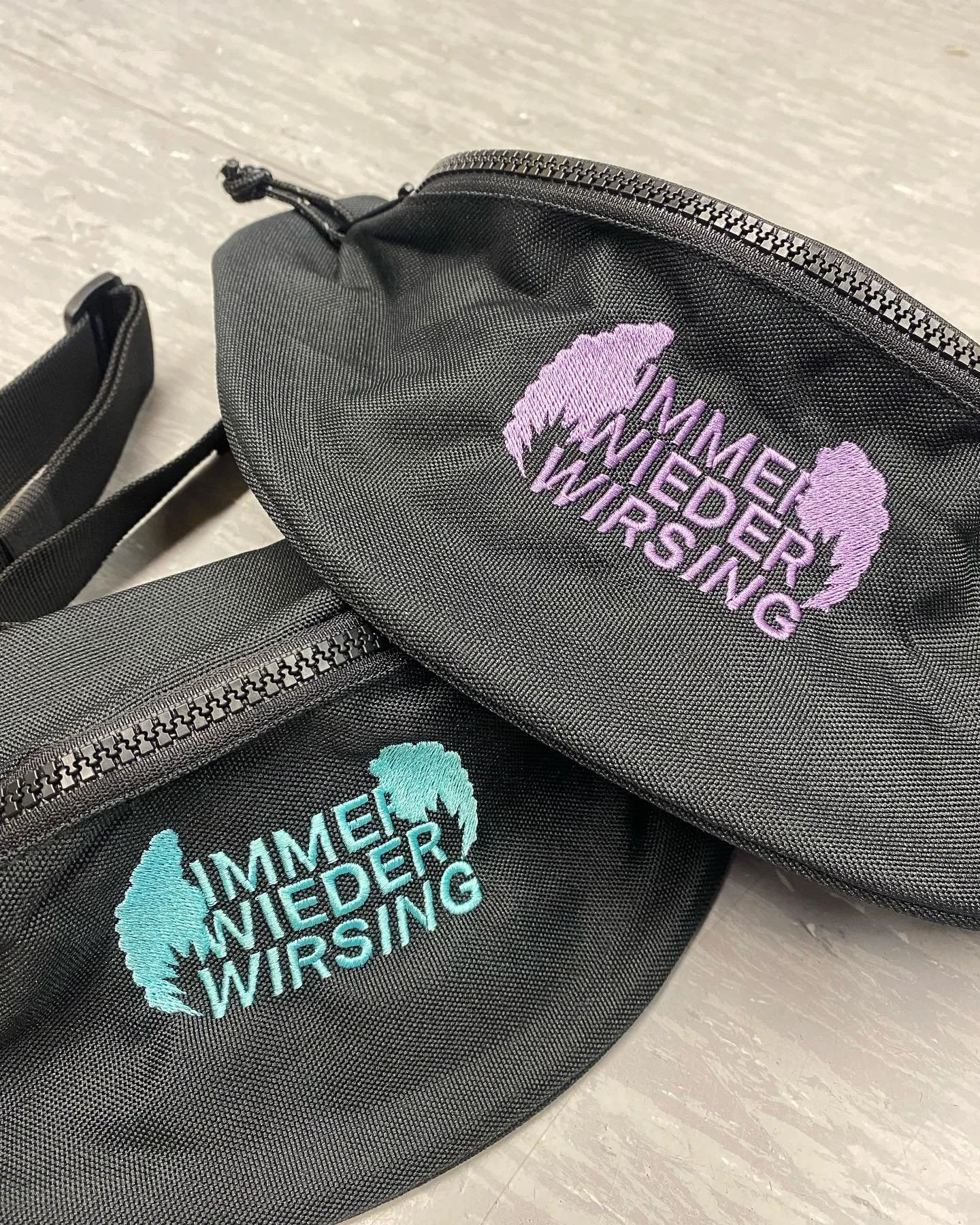 banananana nana nanana nana bags f&uuml;r @immerwiederwirsing 🧯

design by @darioforlin 🔥
embroidered by @radargrafik 🎀