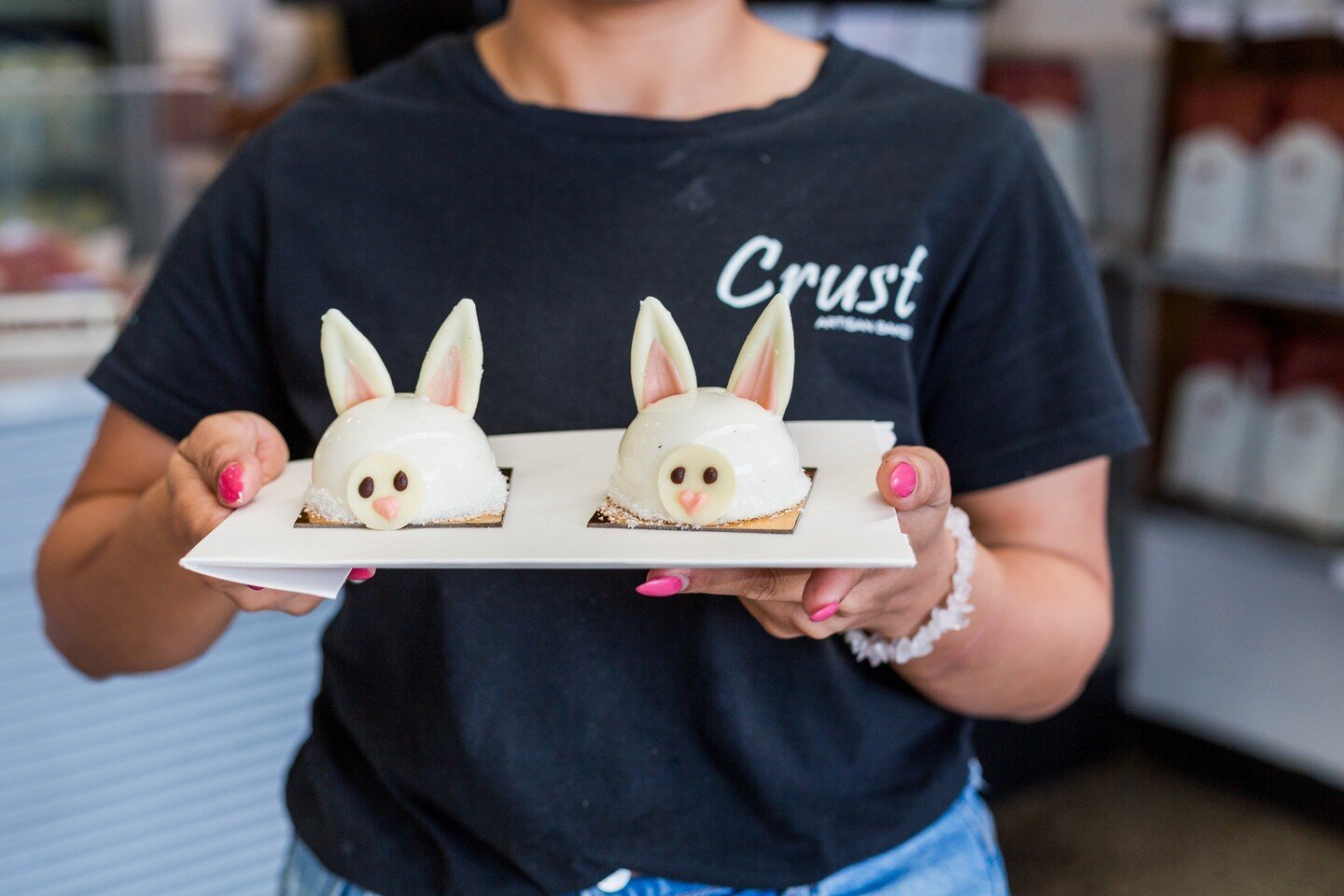 Every-Bunny loves the treats on offer at @crustbakeryfyshwick! 

Don't miss out on their limited edition white chocolate molten bunny (available until 31 March). Indulge in layers of white yogurt mousse, butterscotch pecan filling, and fluffy carrot 