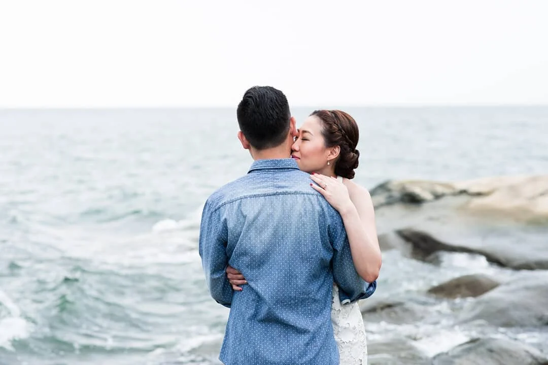 Oceans shape the landscape with waves crashing into stone. Emotions, like waves, are powerful and defining. Love can move mountains.⁣⁣
⁣
Destination pre-wedding shoot with K&amp;M in Hua Hin, Thailand. ⁣
⁣⁣
⁣⁣
#love #happiness #wedding #prewedding #p