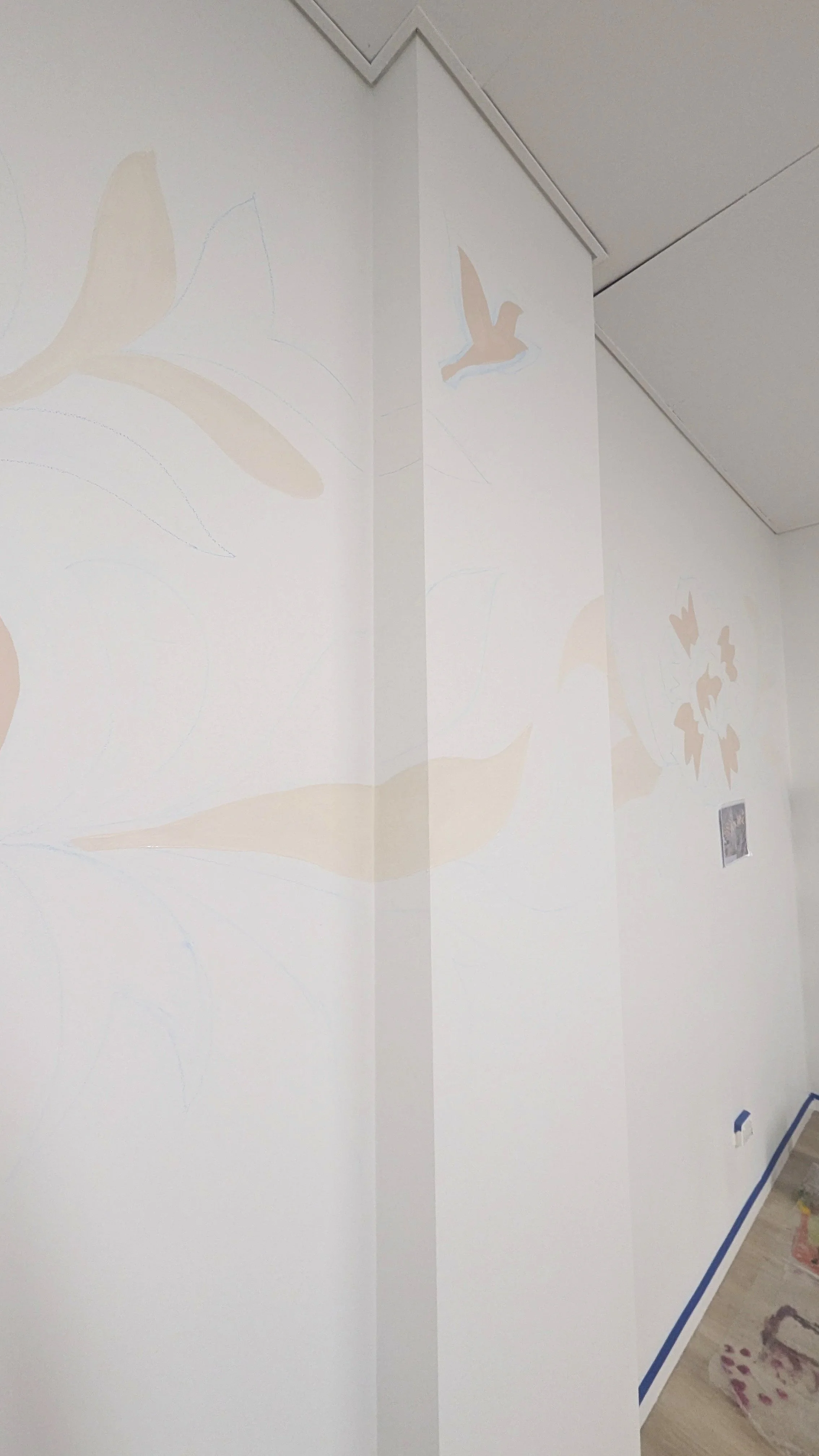 start painting mural