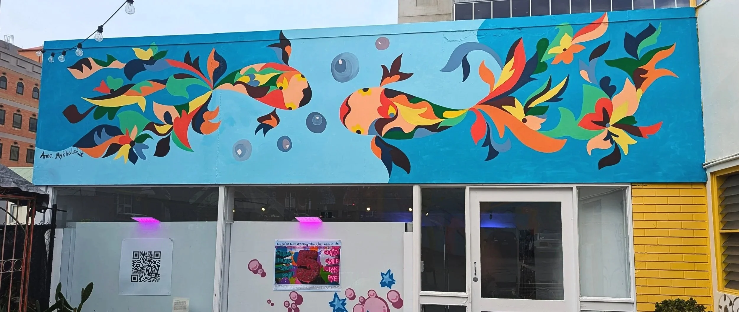 Mural Upstream - contemporary mural at city centre