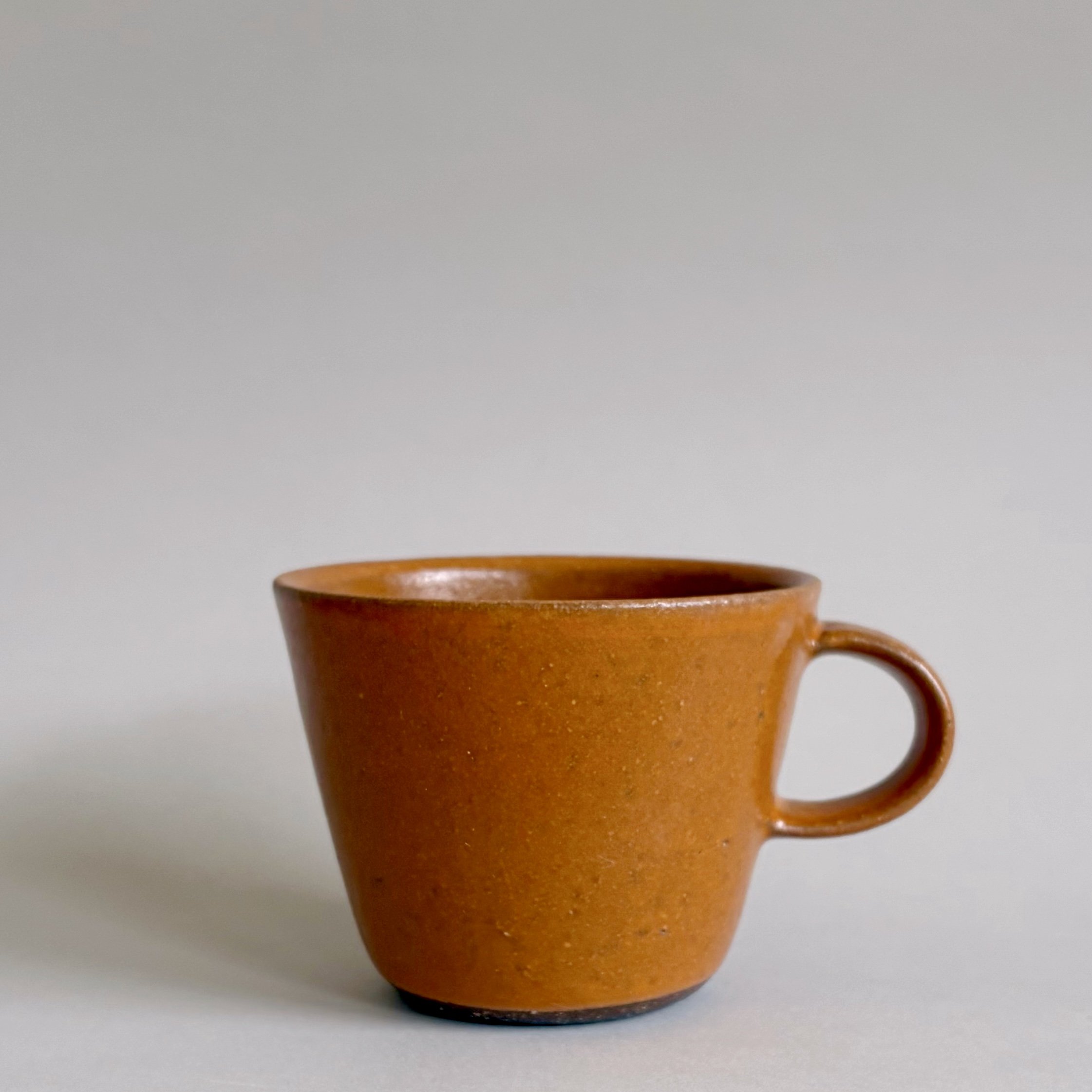 Coffee mug in ginger