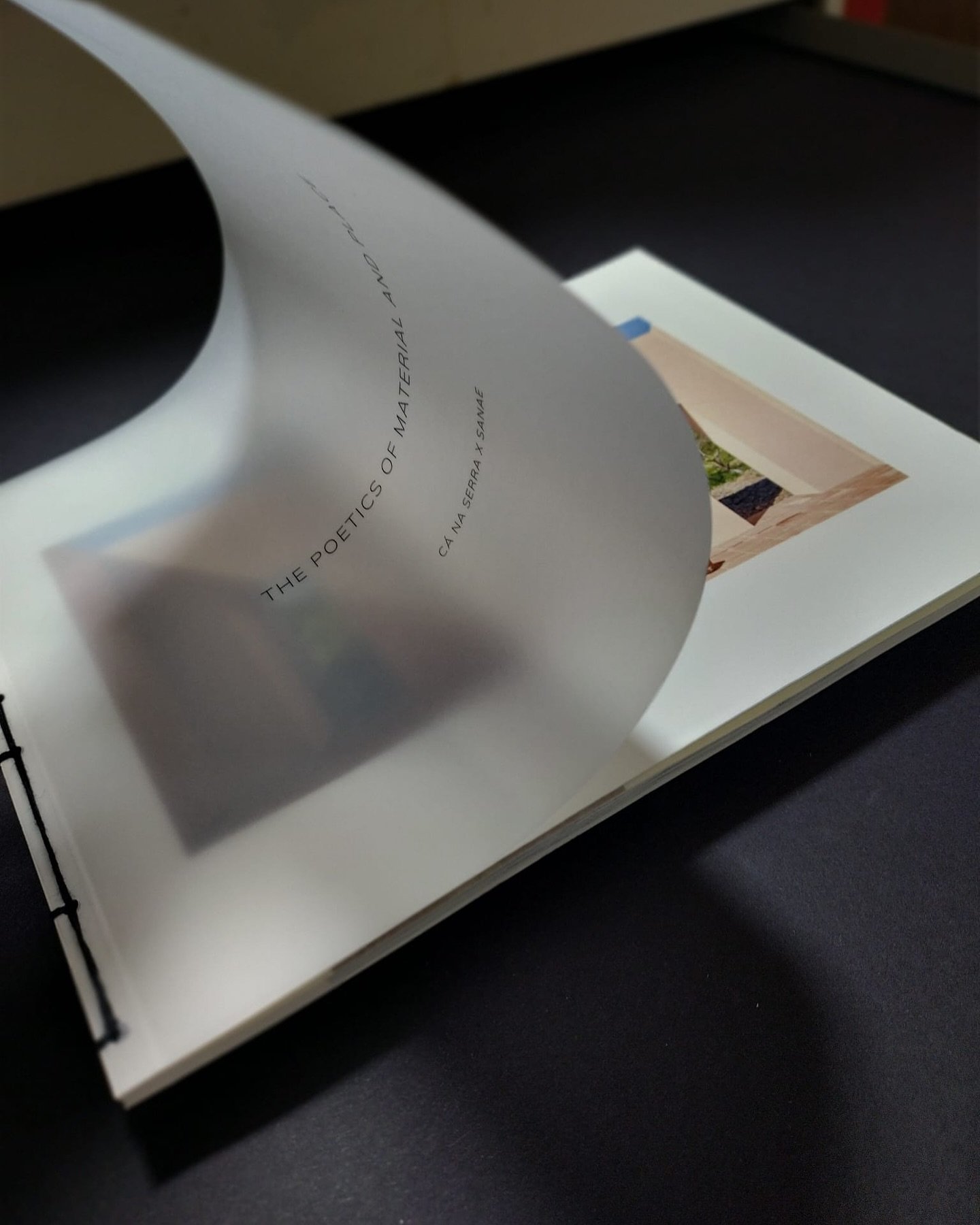 Sanae at Ca Na Serra &mdash; The Poetics of Space: an immersive art installation at @canaserra_melides Portugal. Discover how objects, light, and architecture converse, revealing the quiet poetry in every corner. Featuring pieces of @jessy.vandurme @