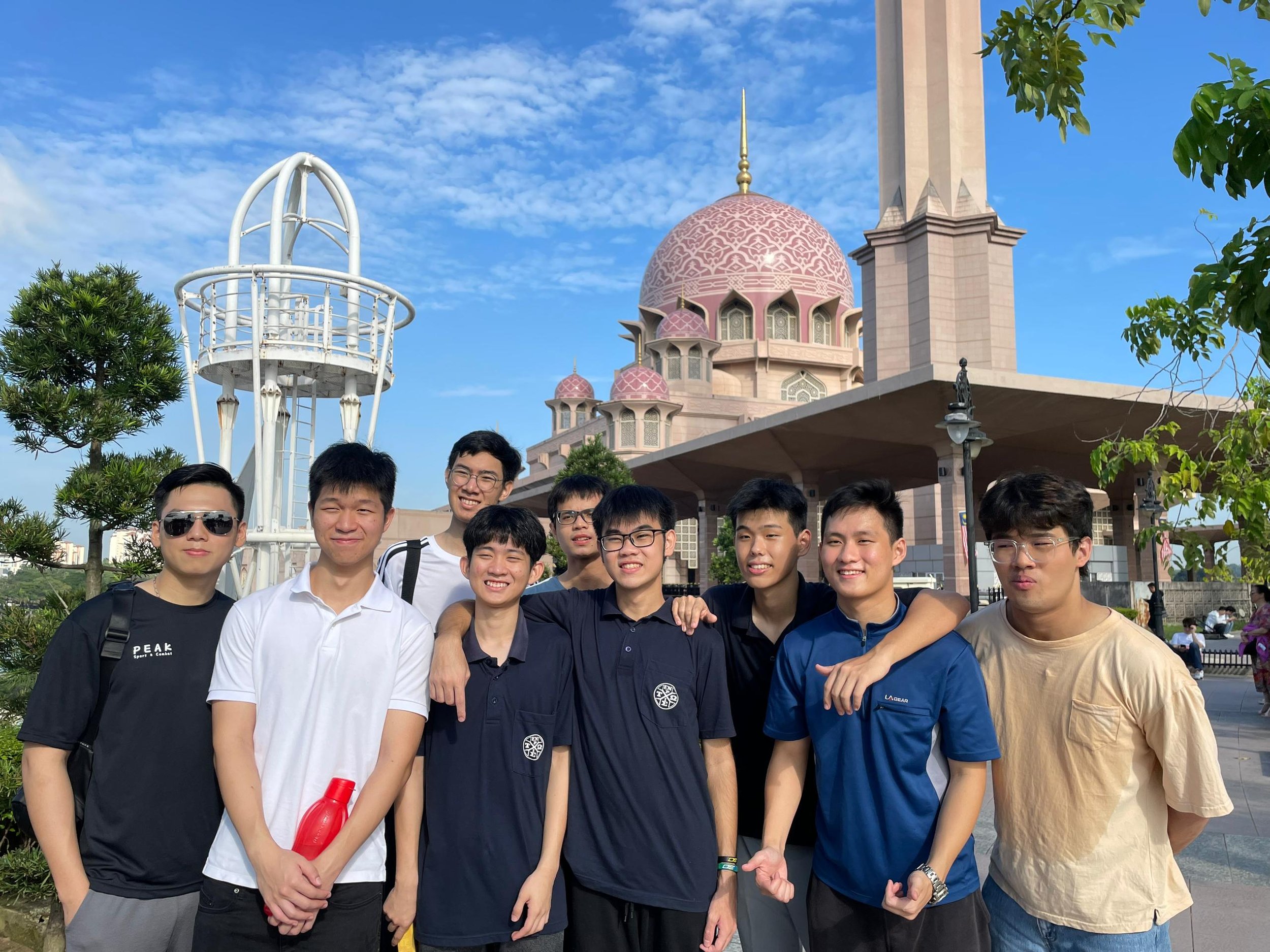 Putrajaya mosque.jpeg