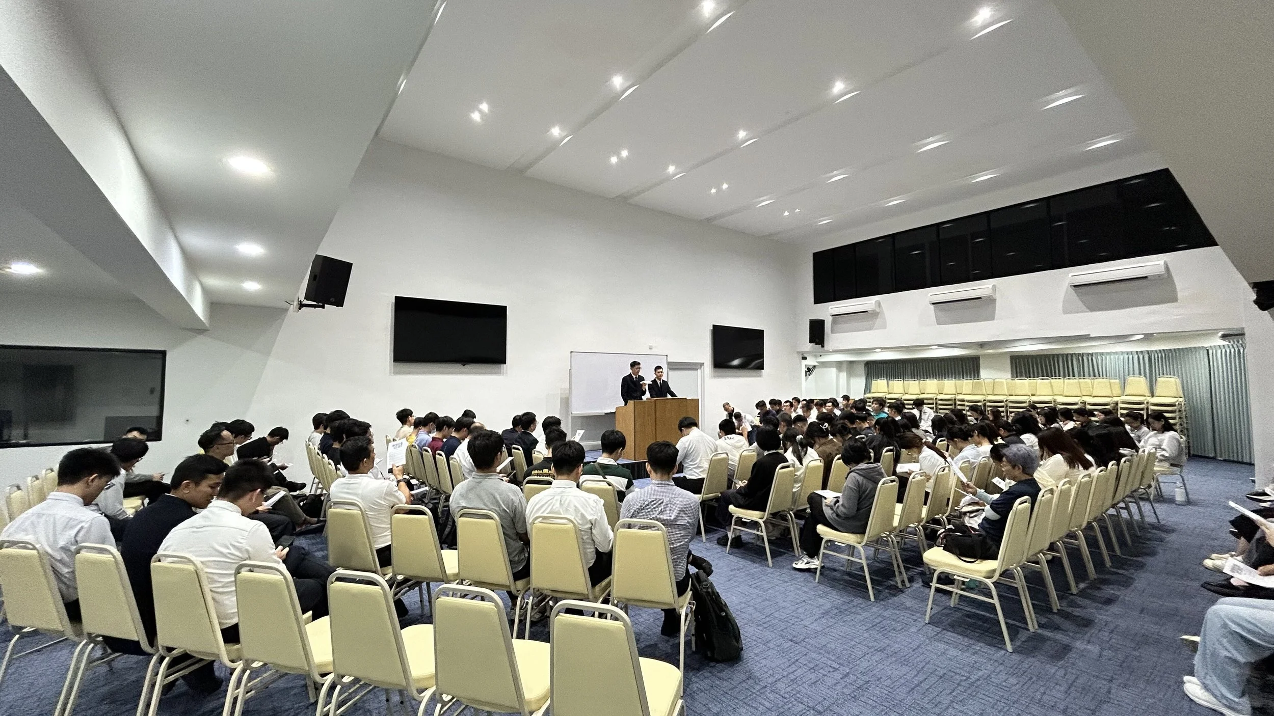 Malaysia Young People Work (13).jpg