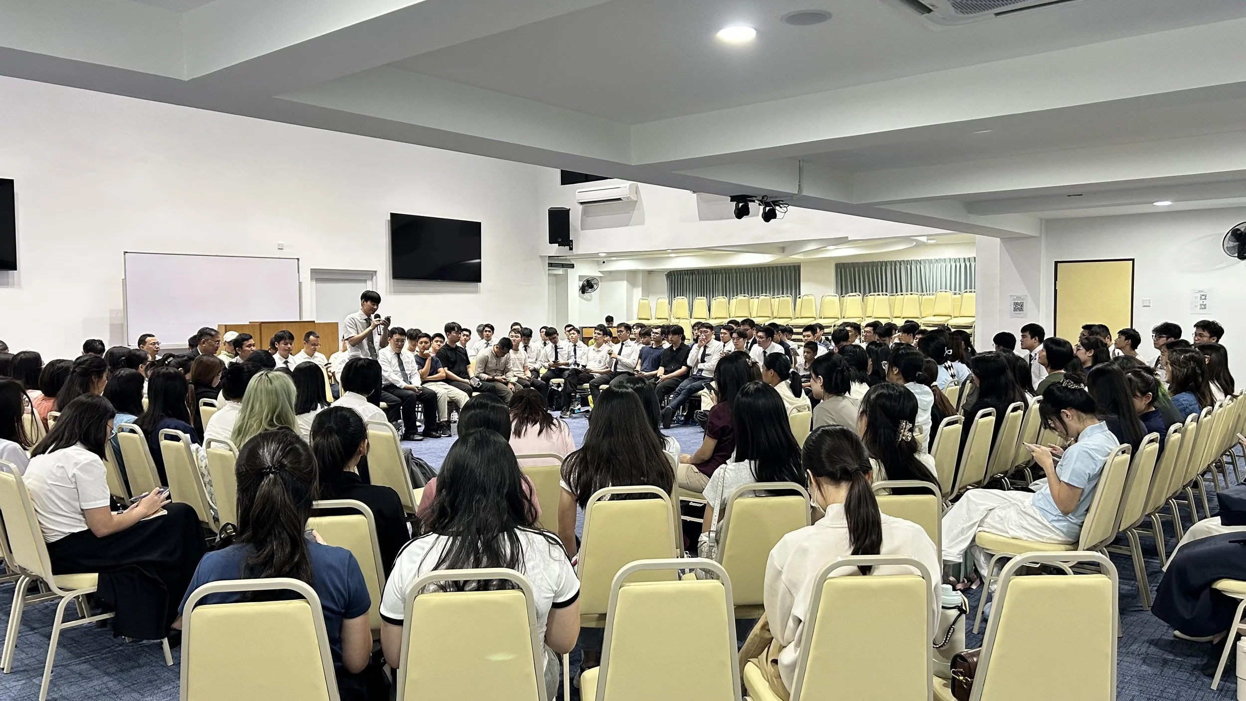 Malaysia Young People Work (17).jpg