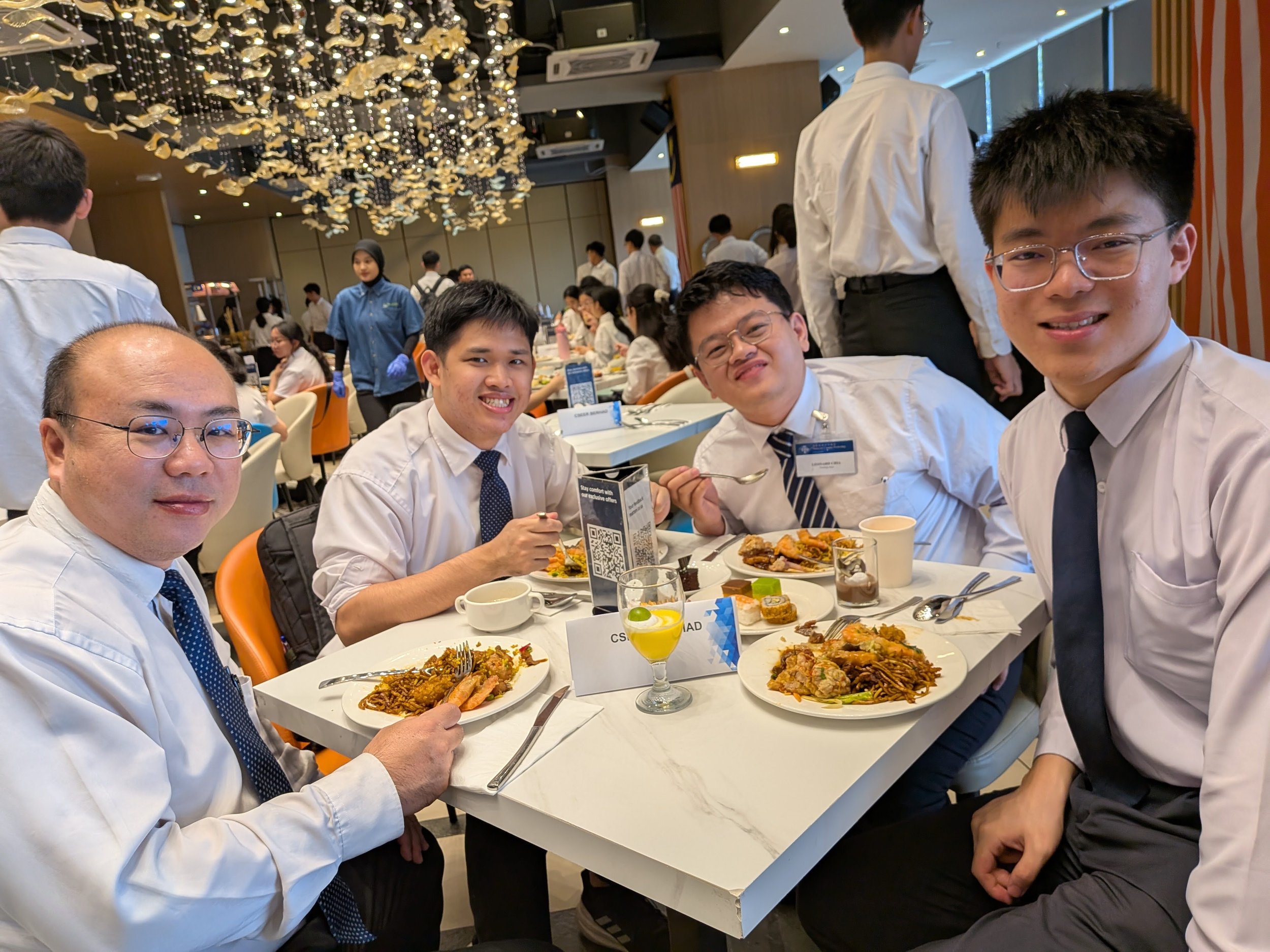 Malaysia Young People Work (26a).jpg