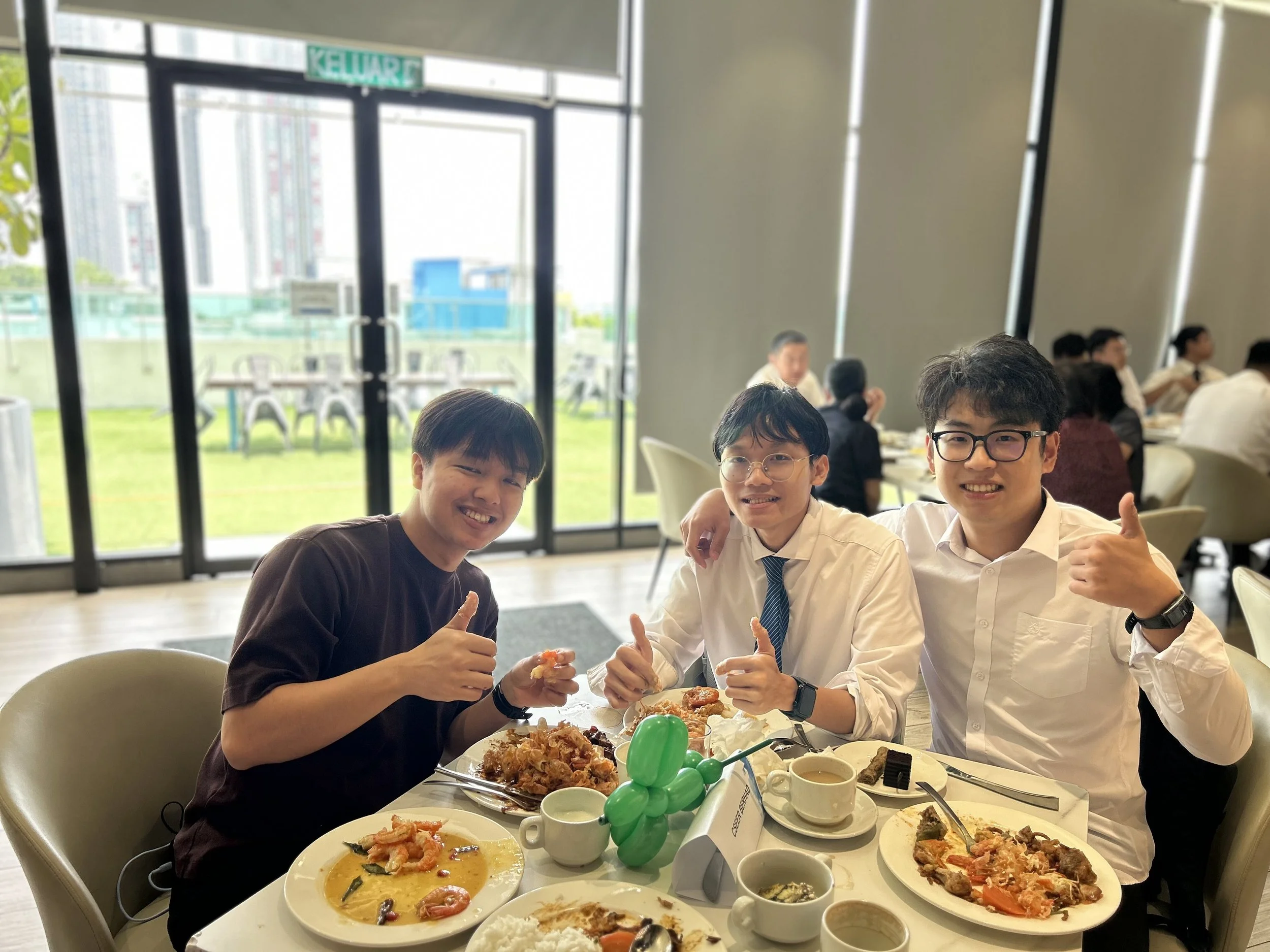 Malaysia Young People Work (28).jpg