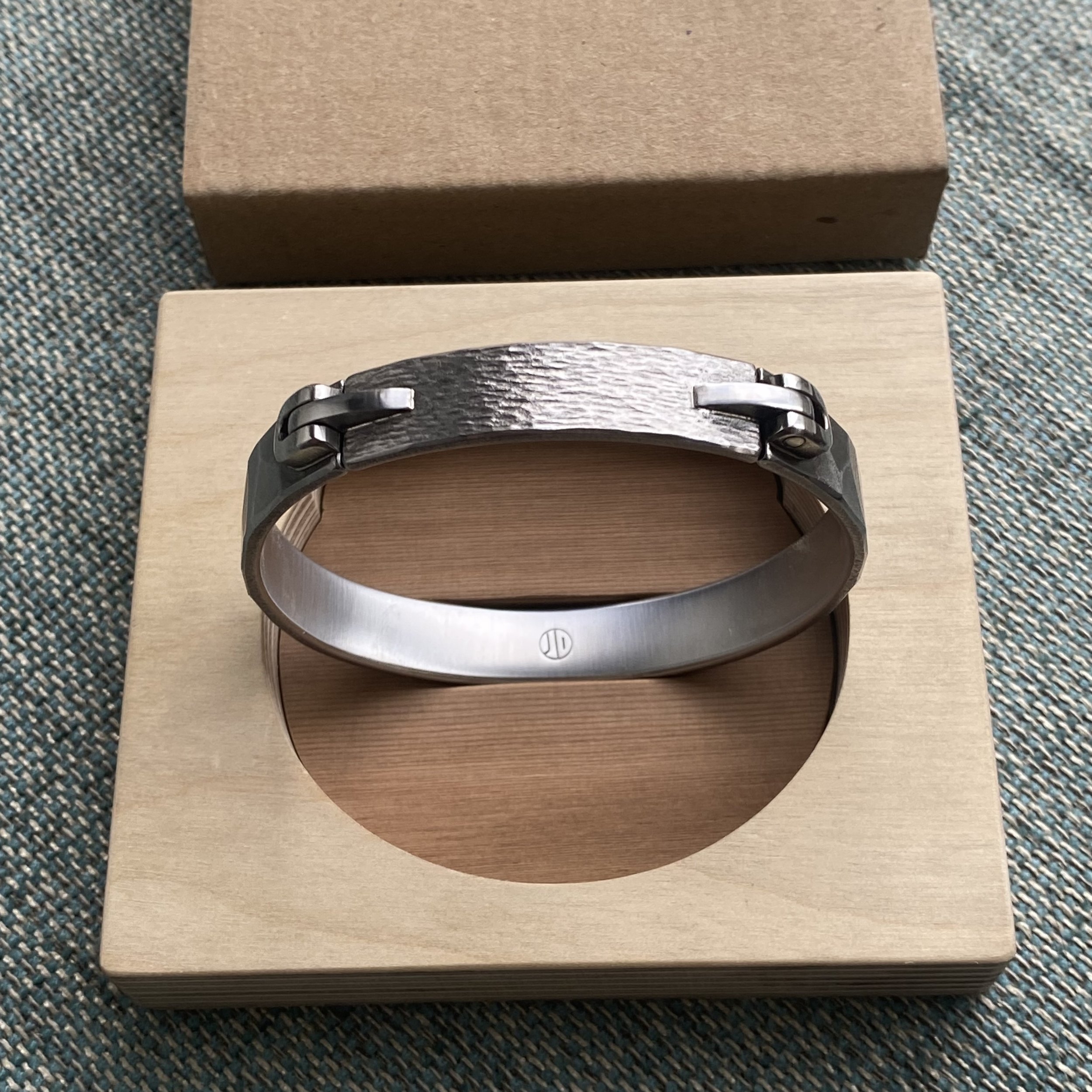 Gate Bangle