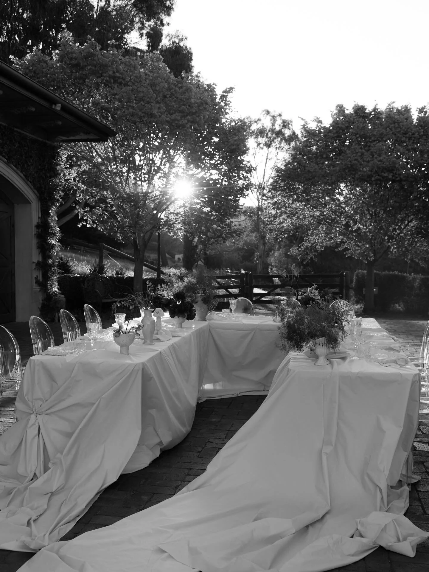 We&rsquo;re all for unexpected table configurations &ndash; a simple shift that completely changes the feel of a space before any decor even touches the table. One of the details we look at when designing your dream day &ndash; subtle, thoughtful cho