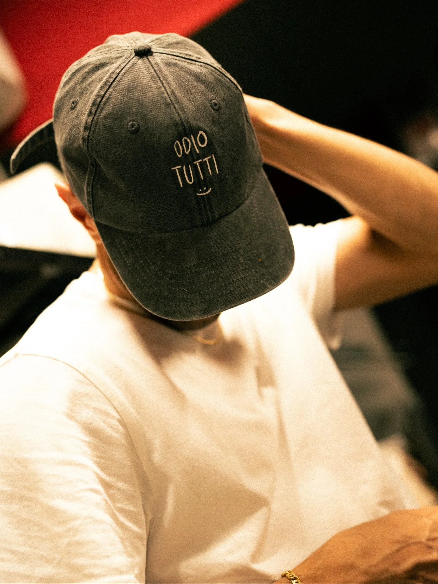 One place to be.

Siamo un ristorante, siamo un cocktail bar&hellip; e tutto quello che facciamo &egrave; molto buono 🤫

Vi aspettano dall&rsquo;aperitivo al dopocena. 
Sabato e domenica siamo aperti anche a pranzo! 

#porto11