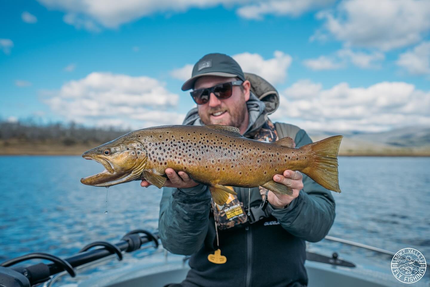 I recently ventured up to Lake Eucumbene with James Norney of @mountainflyvic and we were graced with some horrible weather&hellip;. Fortunately for us however the fishing was red hot! 🔥

Over the course of 2days we brought 106 fish to the net with 