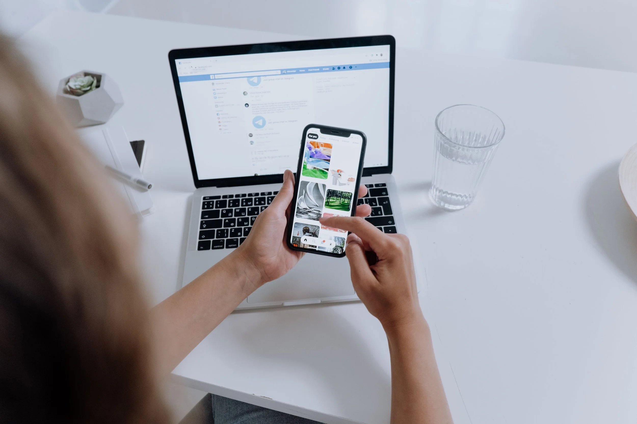 Therapist in private practice navigating online marketing options for her therapy website in 2026
