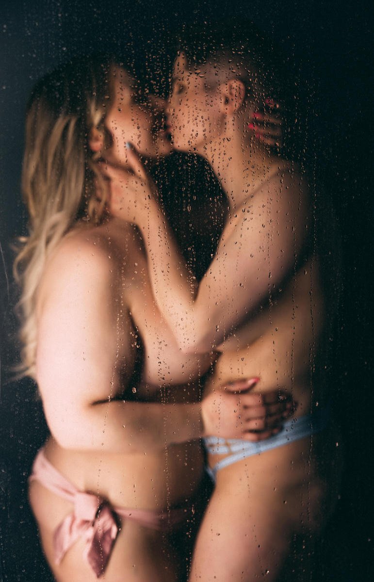 edmonton couples boudoir photography