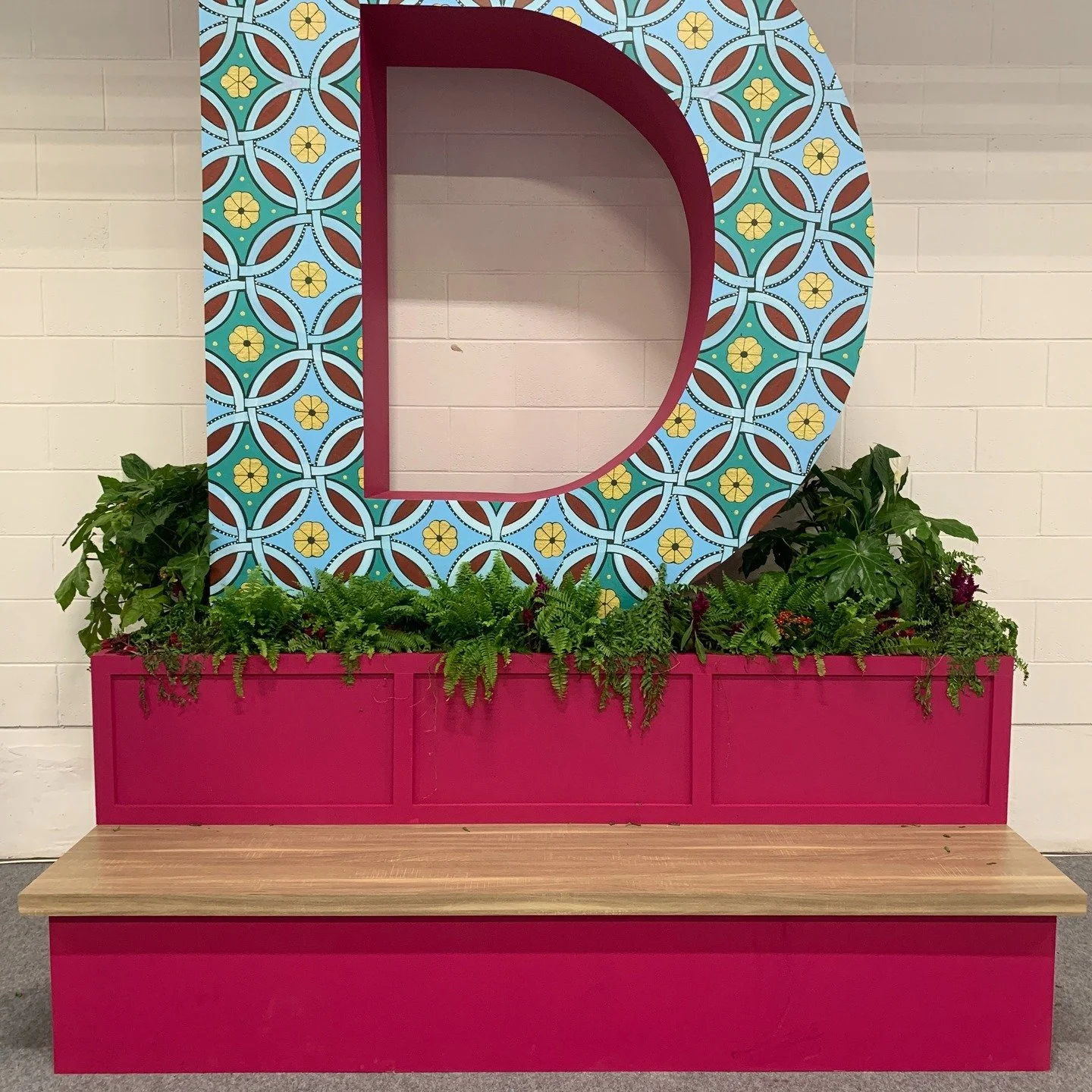 Looking through the 100s of exciting photos I took at Decorex 2025... Here's a few more highlights. 

1. Decorex, this year the pattern for the show was created by artists Natasha Mann. @natashamann.art

2. Ombre carpet (or rugs) from Dutch company L