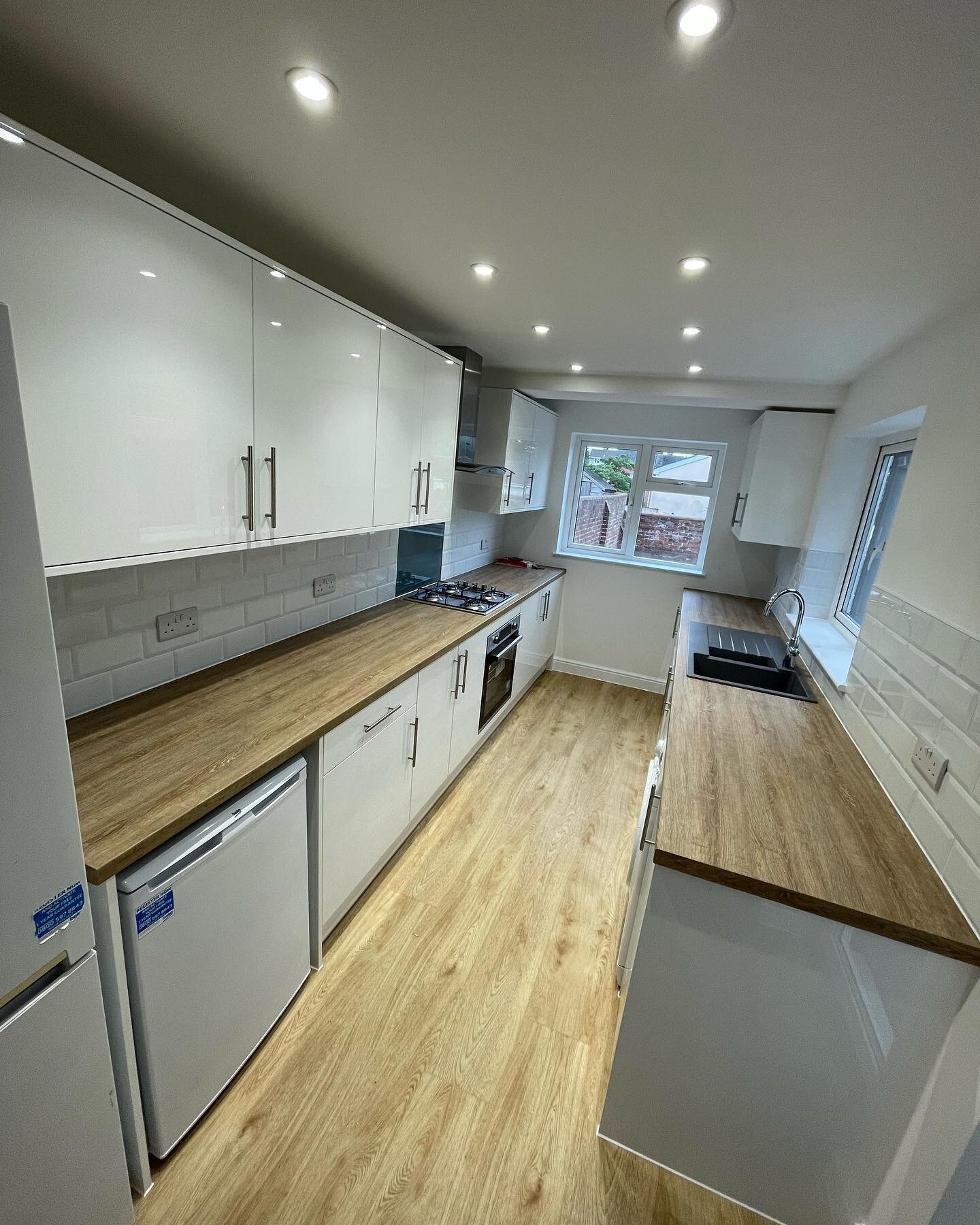 1 of two kitchen transformations for a landlord in Exeter. 

Both kitchens in two separate properties were carried out in august before the new tenants moved in. 

We had to rip out the old kitchens back to a bare shell, re plumb and re wire, then re