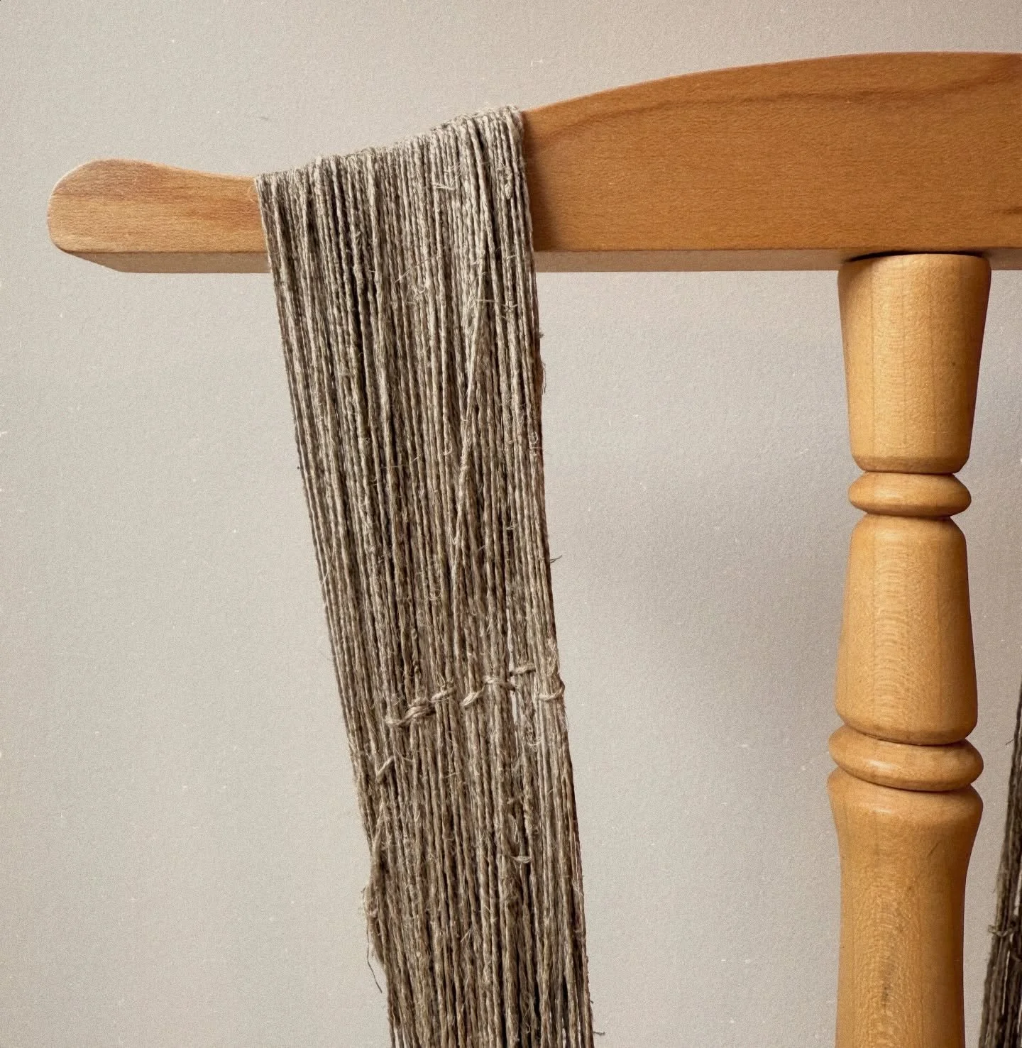 First skein of handspun linen 🥰 Spun on a @kromskiandsons Symphony, a dream of a wheel to spin on.