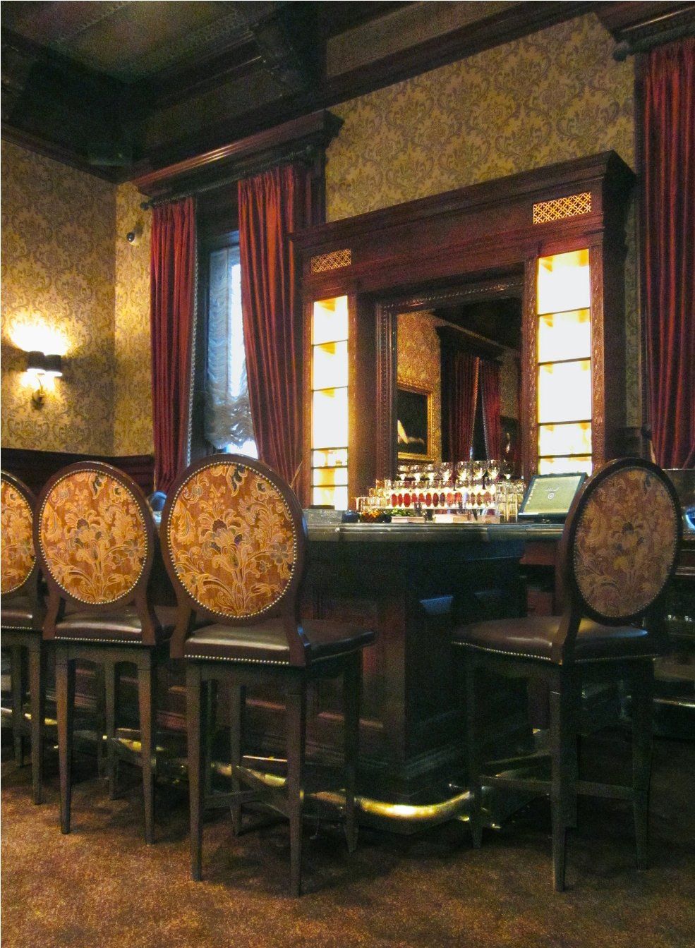 Cigar Bar.jpg
