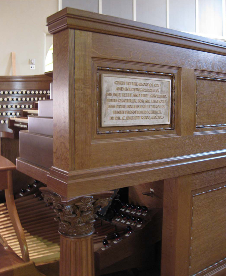 res_Tenth-Koop-Organ-Console.png
