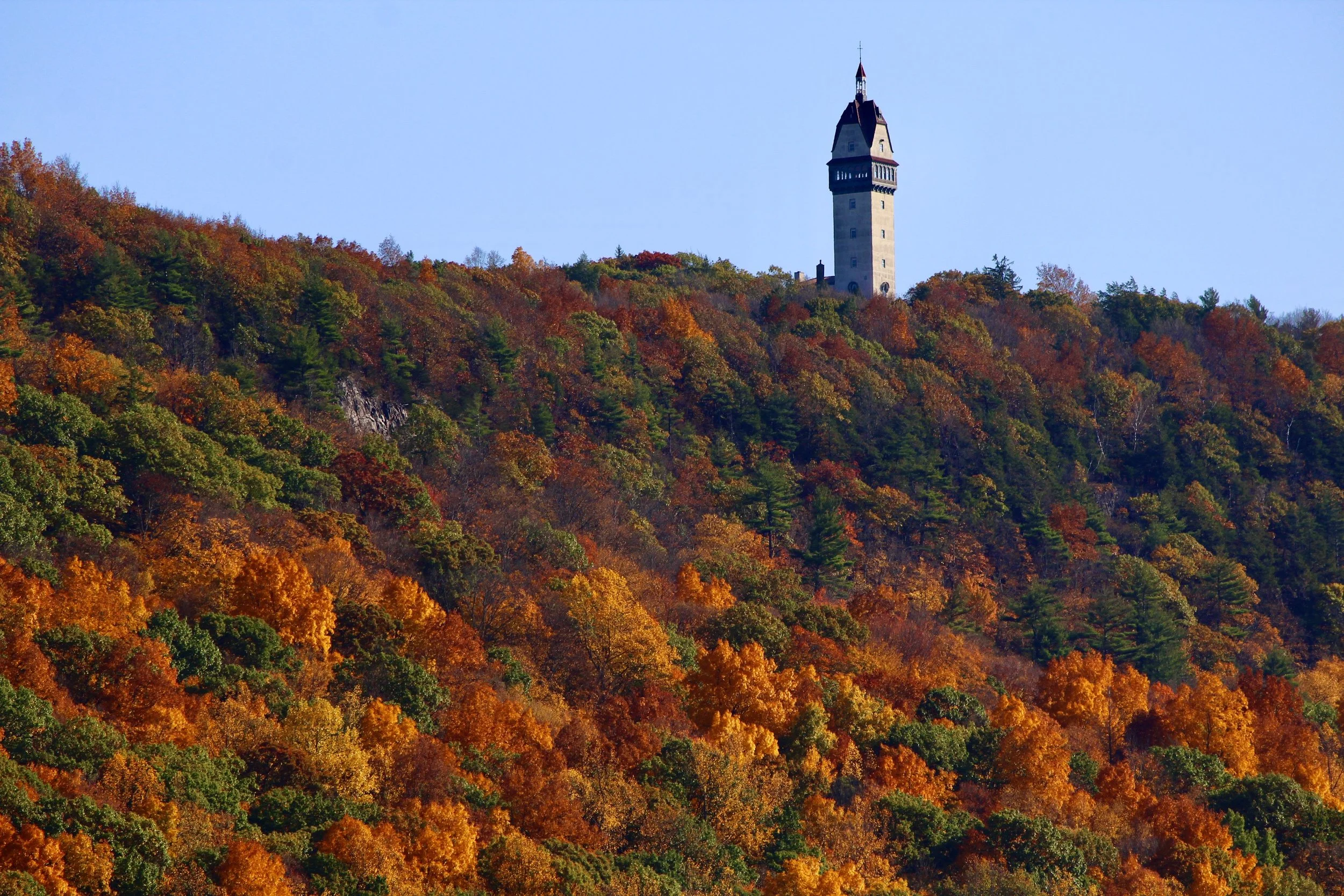 The Heublein Tower in Talcott Mountain State Park 