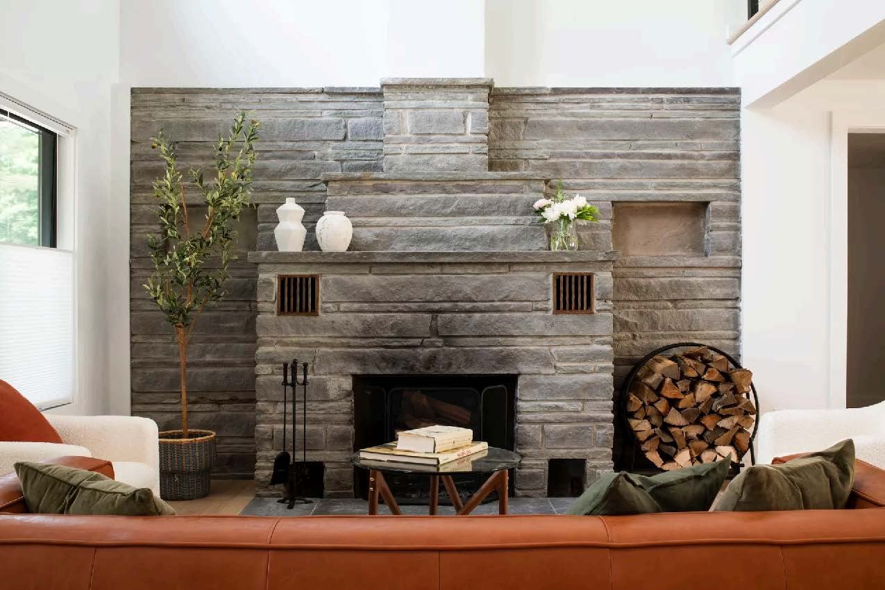002 FIREPLACE.jpg