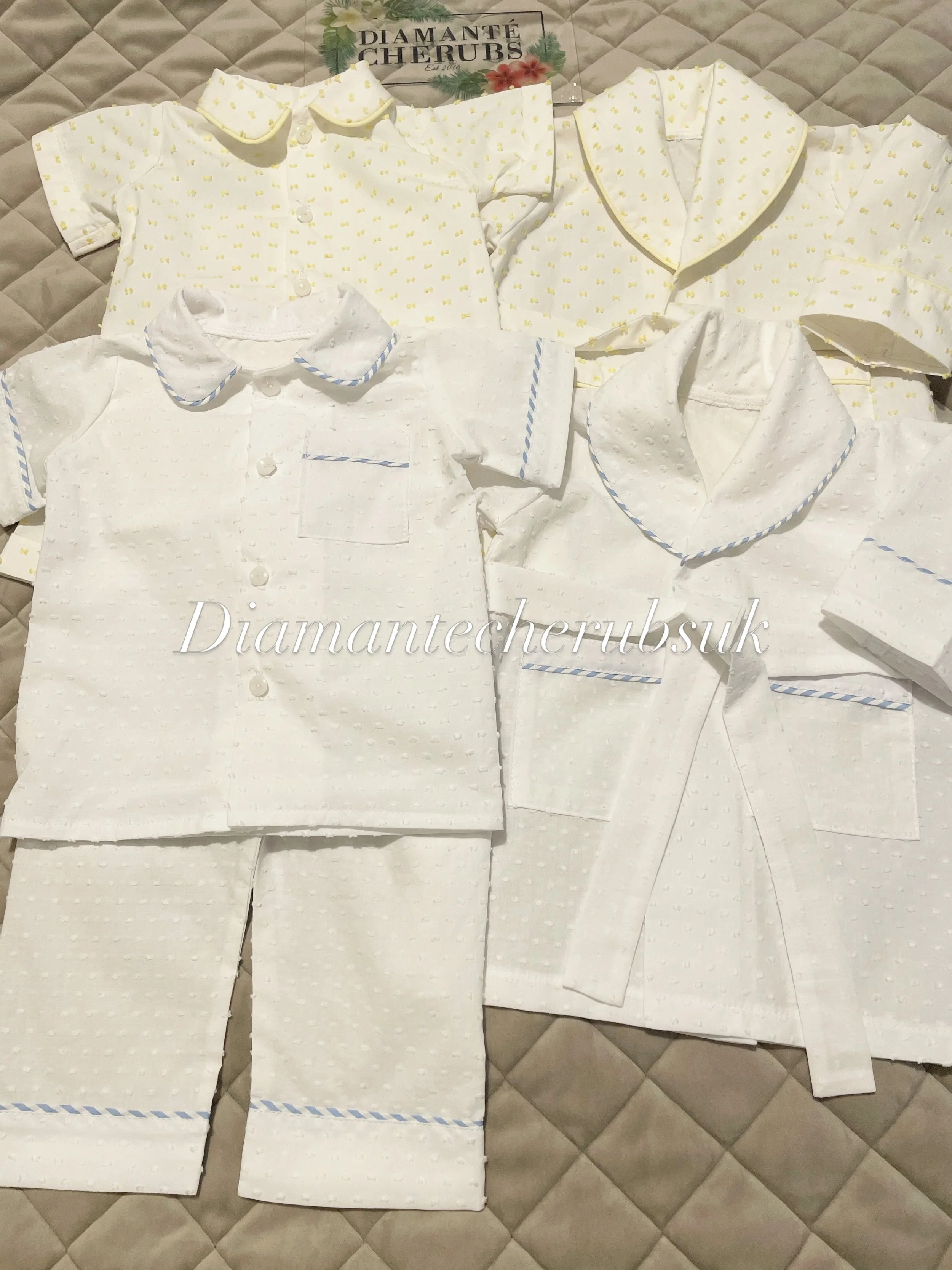 A handsome boys pjs and robe completed.
.
.
.
.
.
.
#boyswear #pjs #robe #fresh #instagram