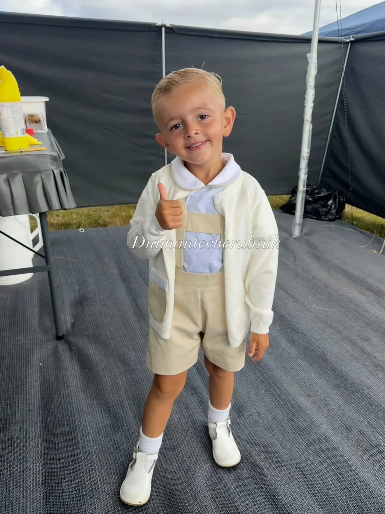 How handsome in his H bar shorts shirt and cardigan.
.
.
.
.
.
.
.
#handsome #bestdressed #boyswillbeboys #cute #instadaily