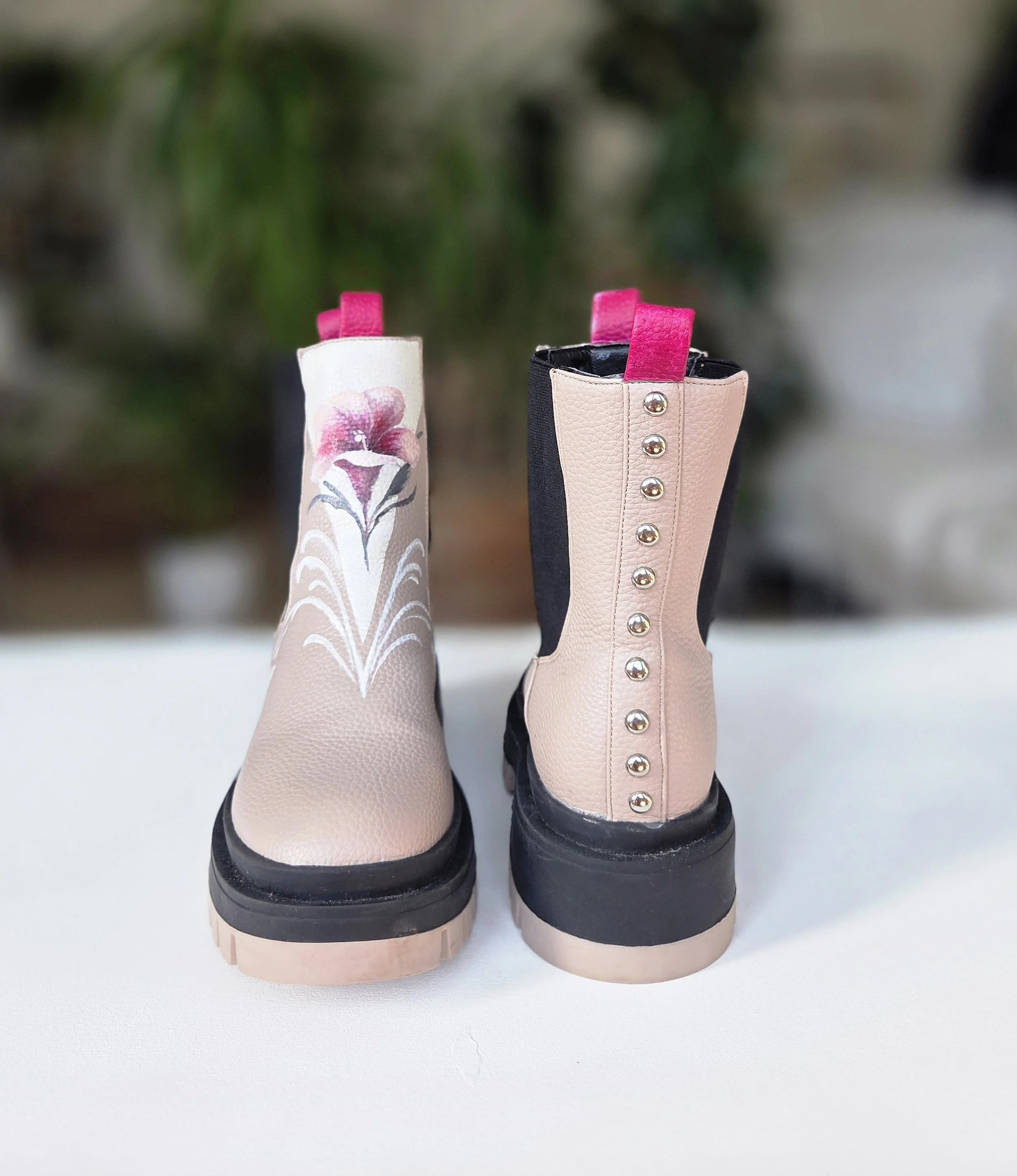 Painted boots.jpg